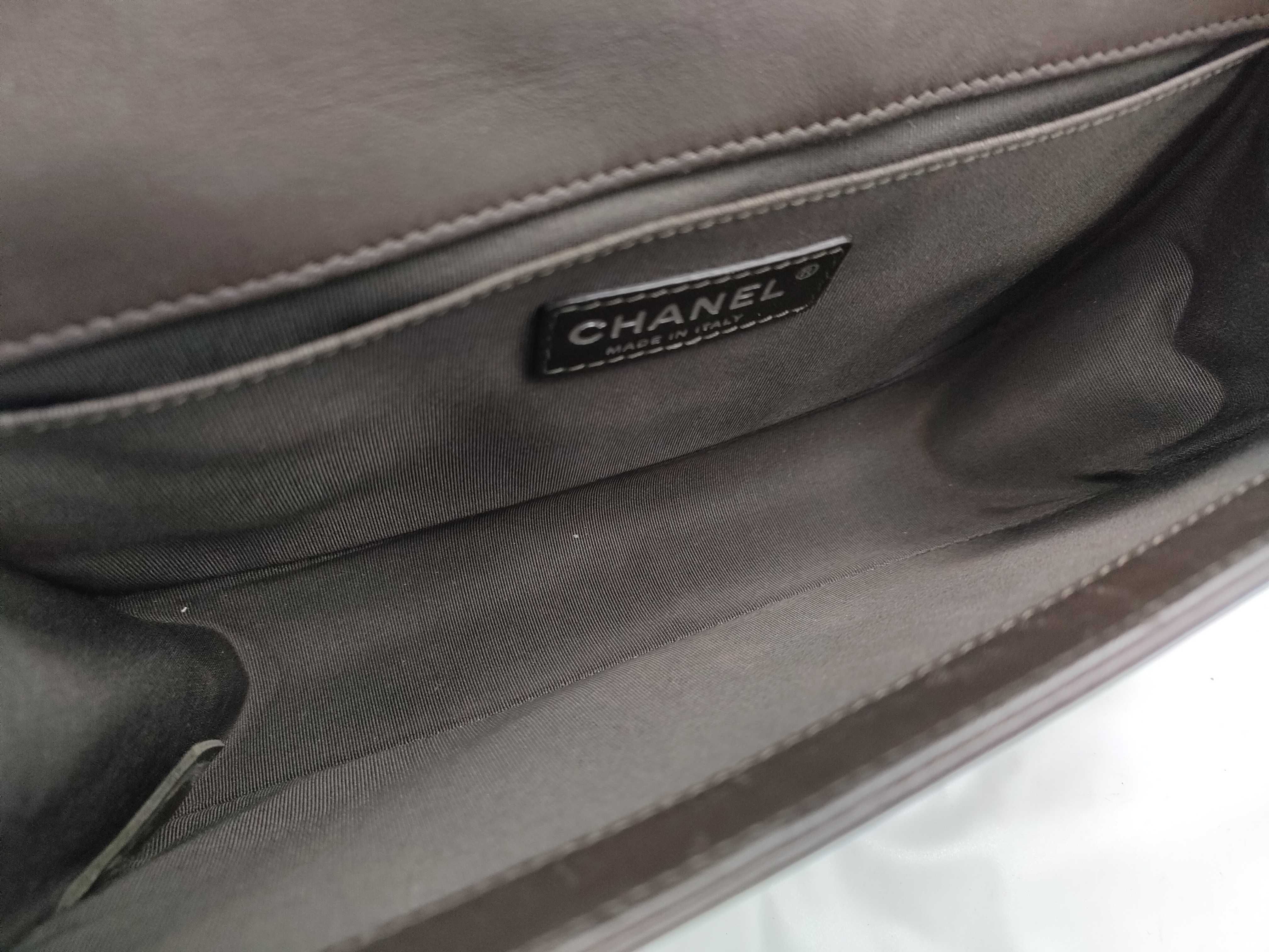 brown shoulder bag — view 9