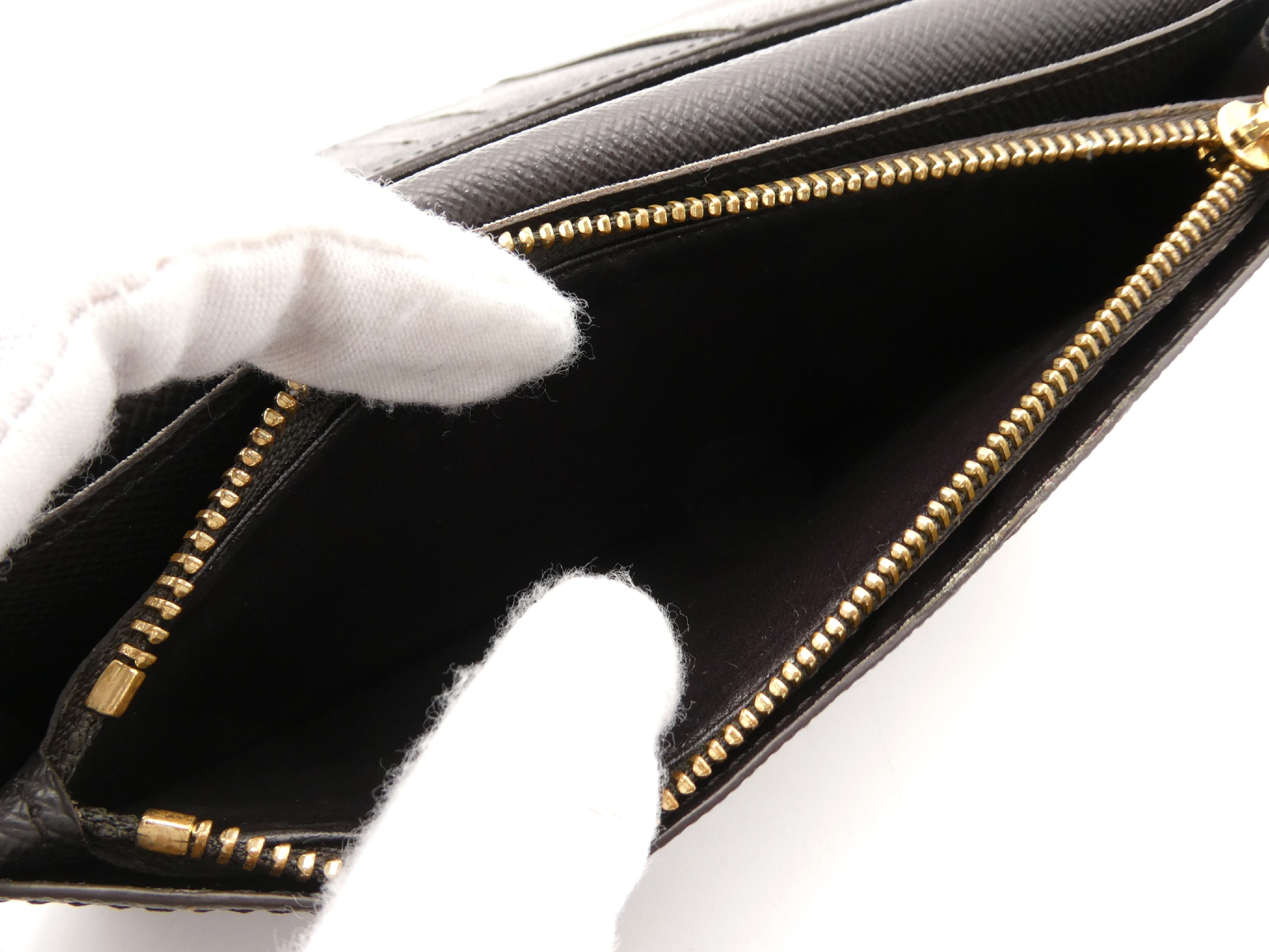 Monogram Stripe Portefeuille Brazza Wallet (IC compatible) — view 7