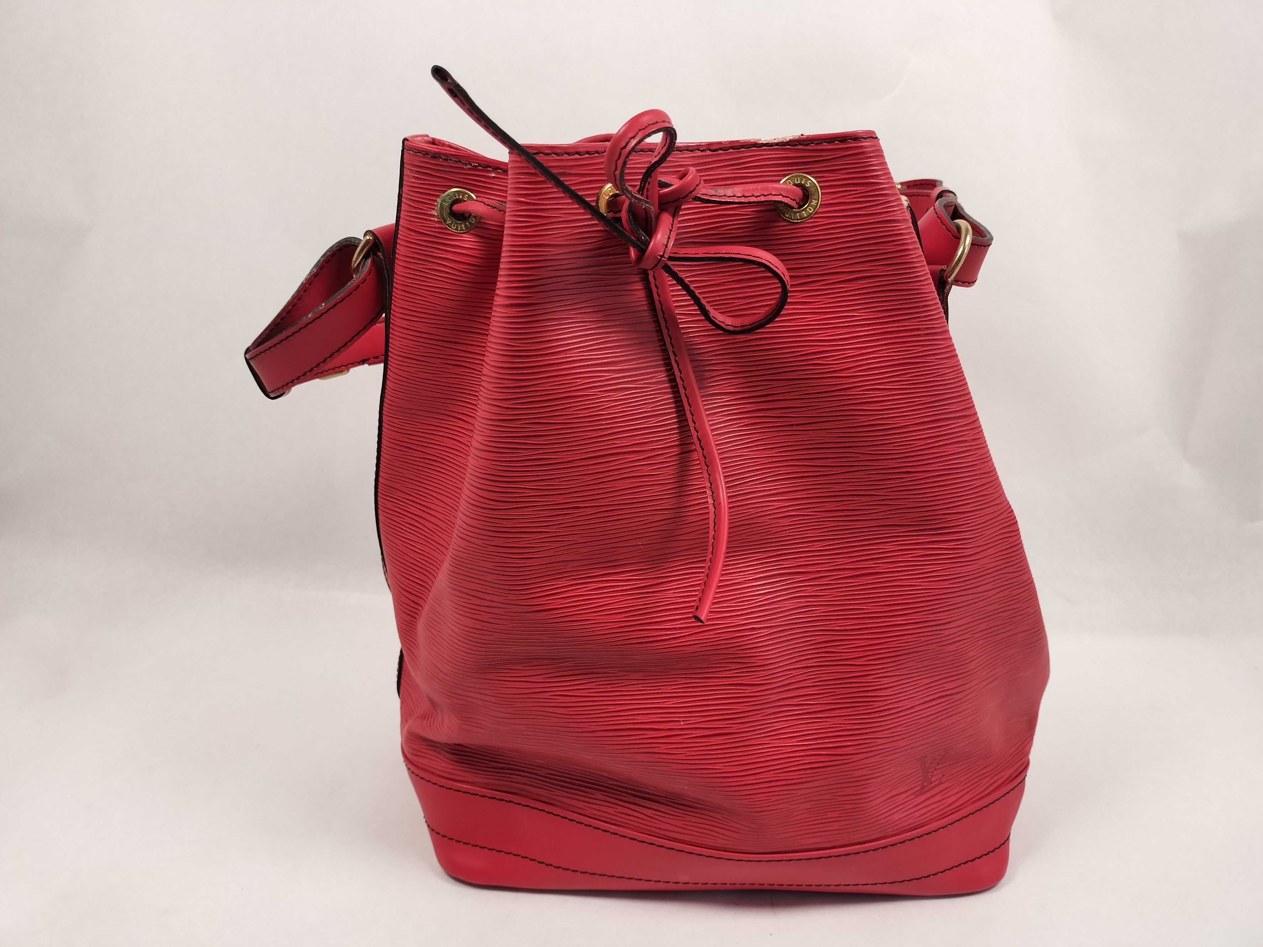 Epi Louis Vuitton Petit Noé Epi Shoulder Bag Epi Leather Red M59007 Shoulder Bag