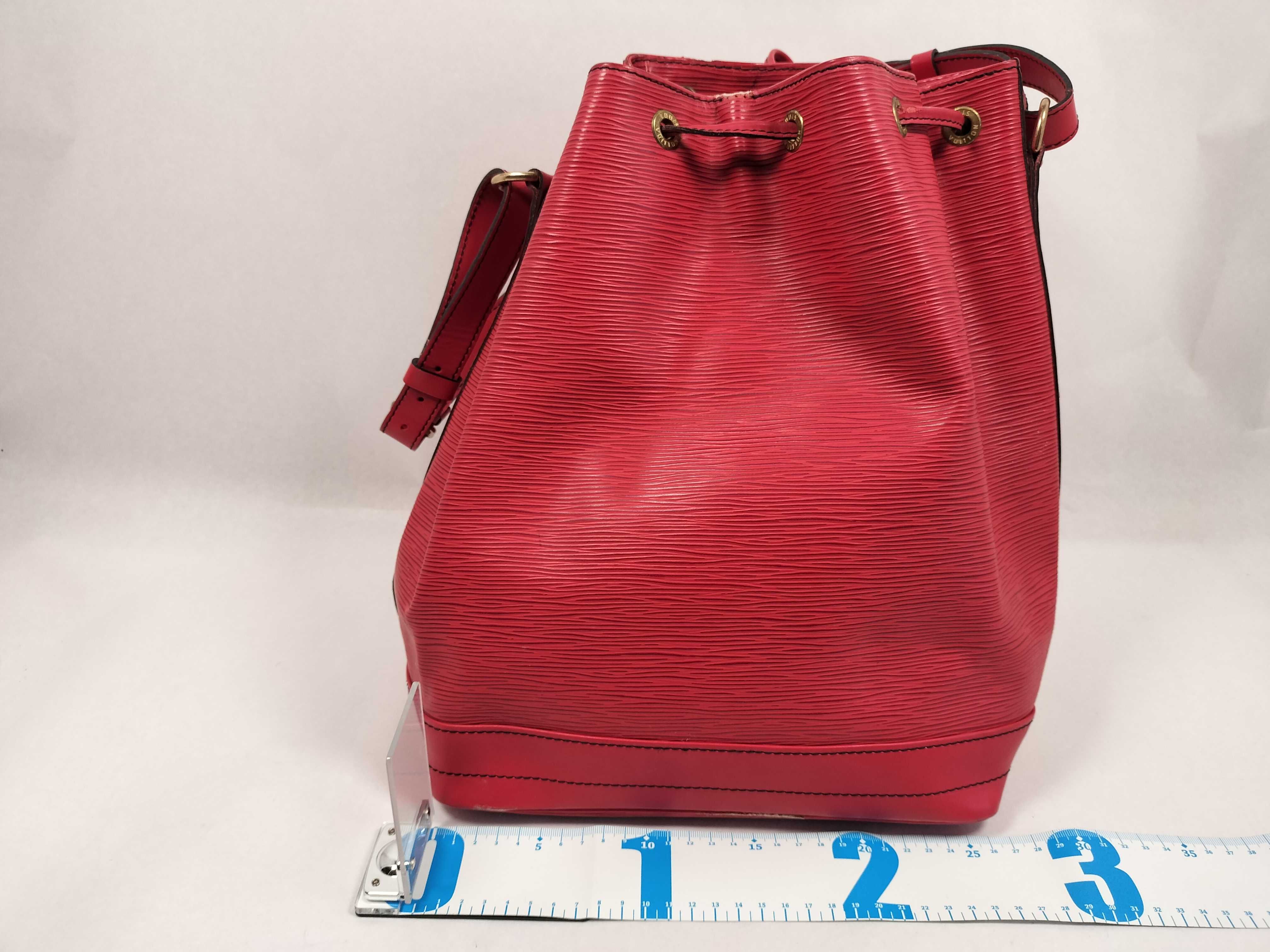 Epi Louis Vuitton Petit Noé Epi Shoulder Bag Epi Leather Red M59007 Shoulder Bag — view 2