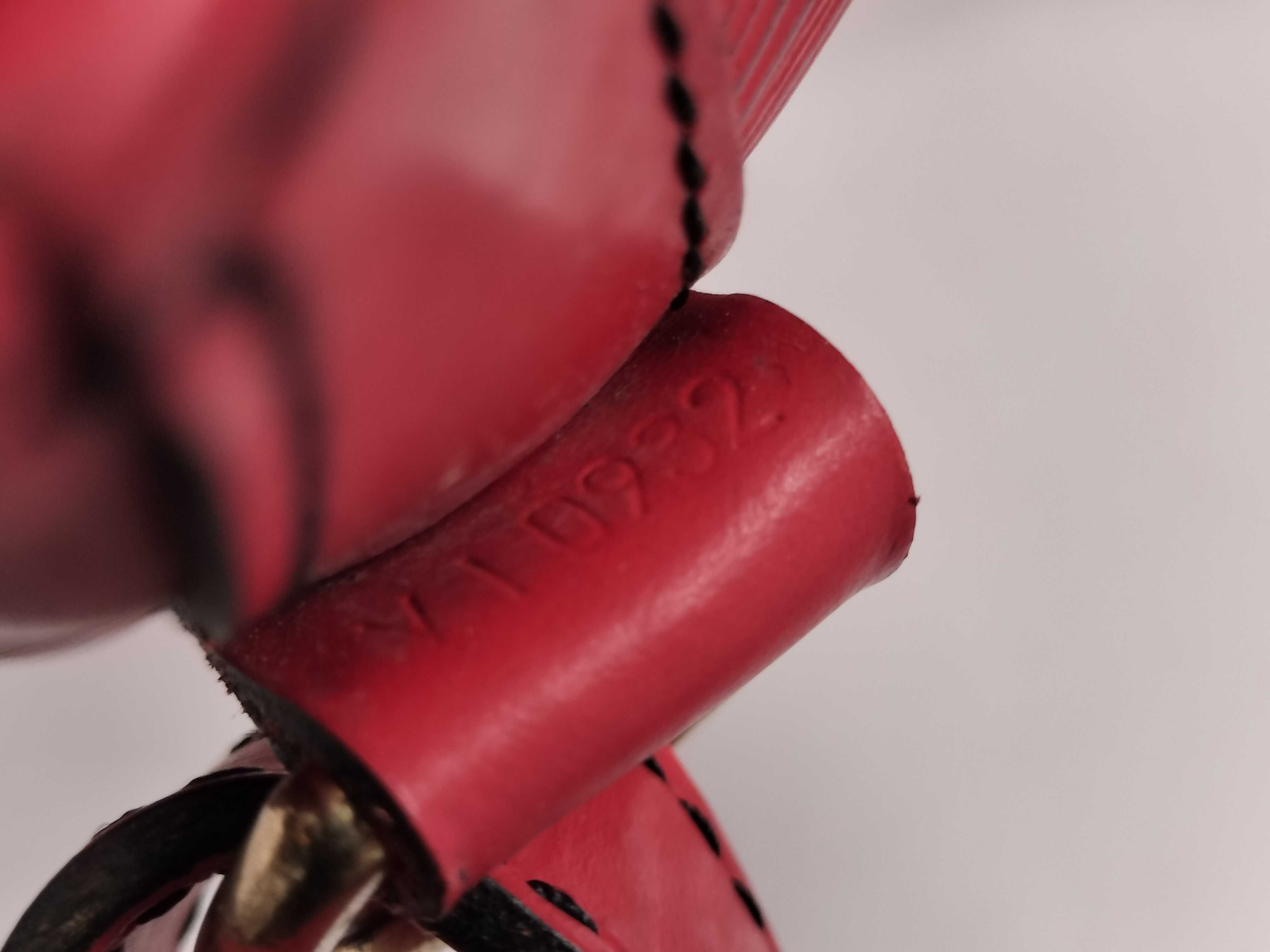 Epi Louis Vuitton Petit Noé Epi Shoulder Bag Epi Leather Red M59007 Shoulder Bag — view 12