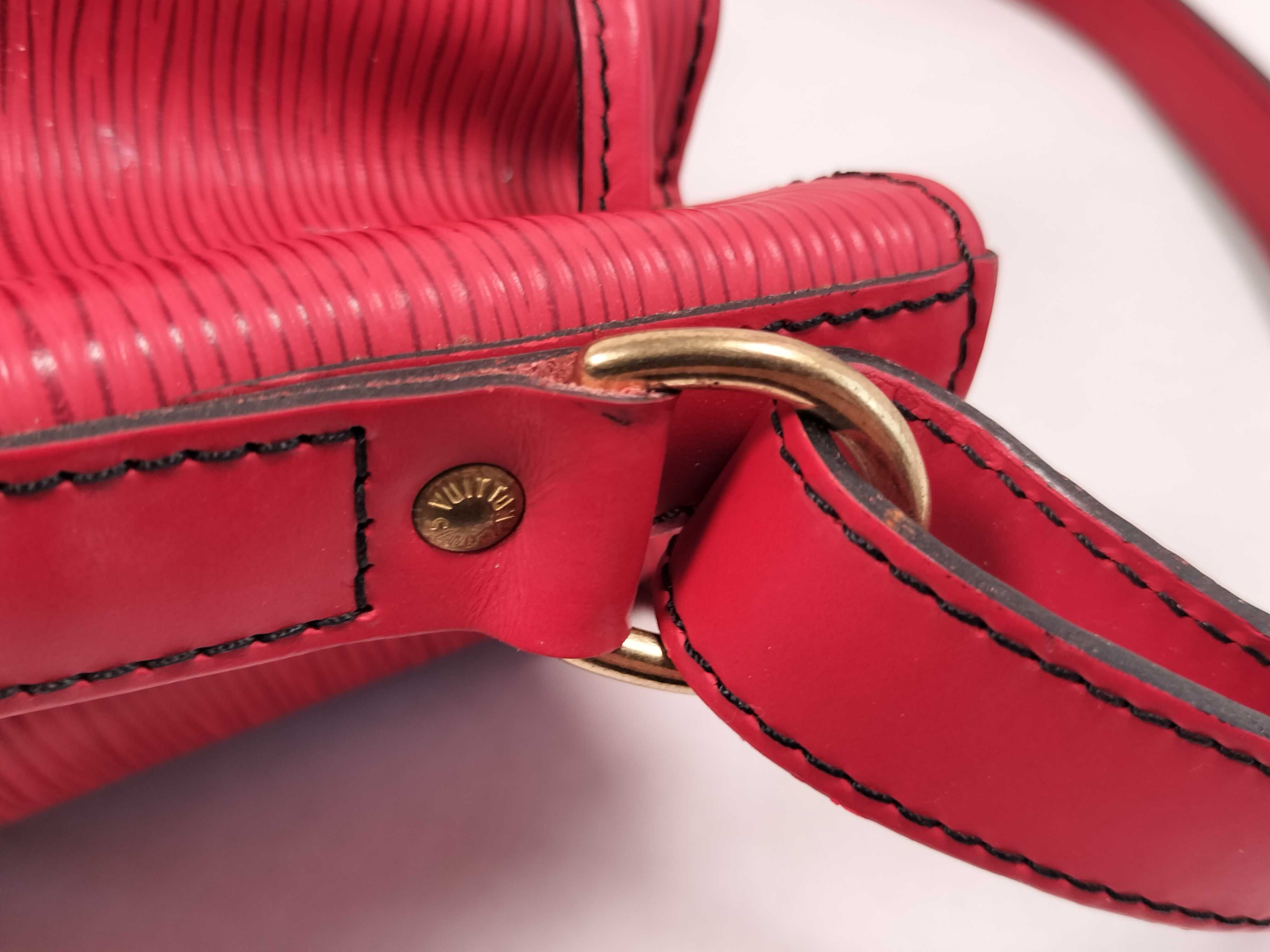 Epi Louis Vuitton Petit Noé Epi Shoulder Bag Epi Leather Red M59007 Shoulder Bag — view 5