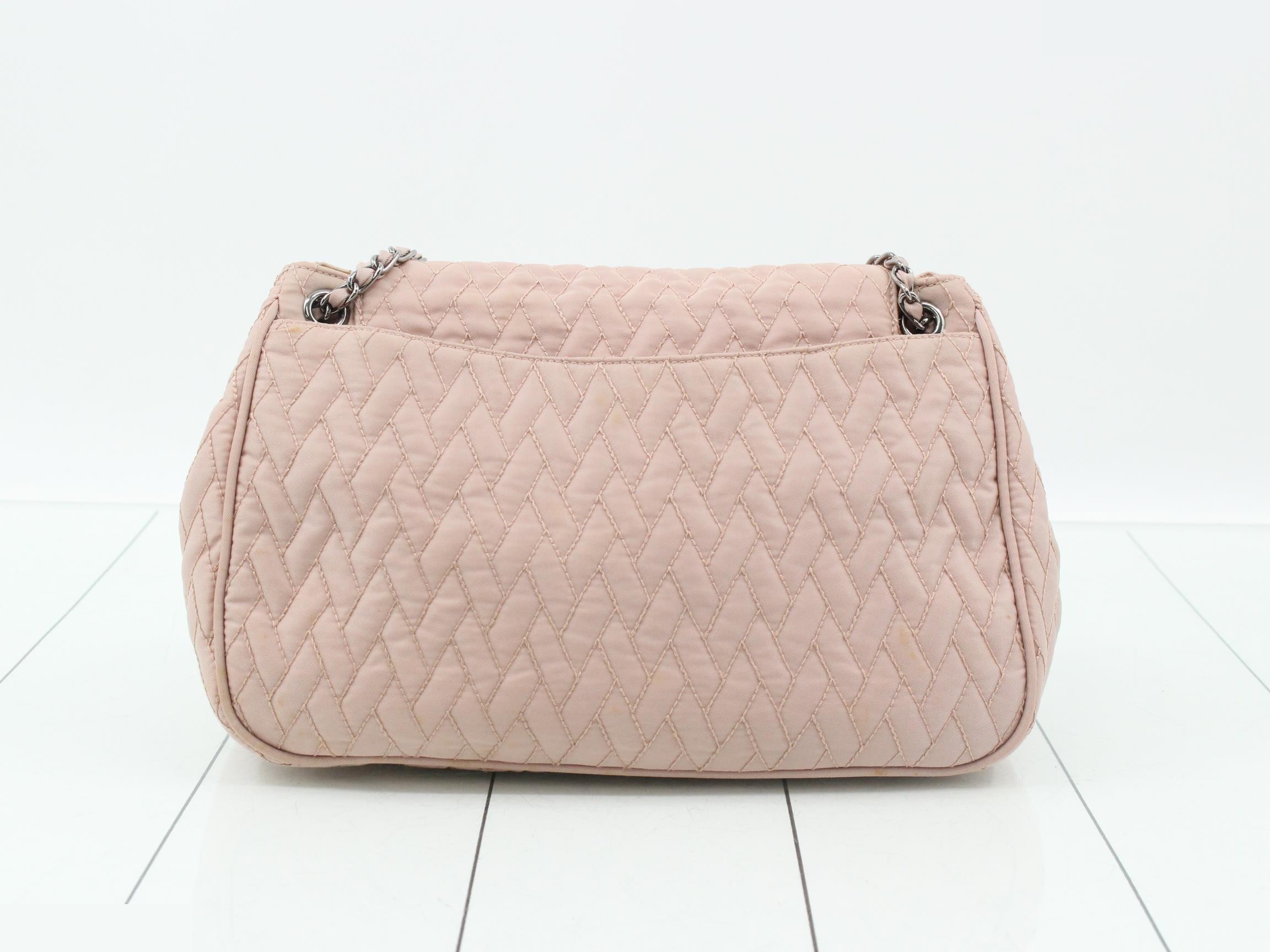 Shoulder bag with chain — view 2