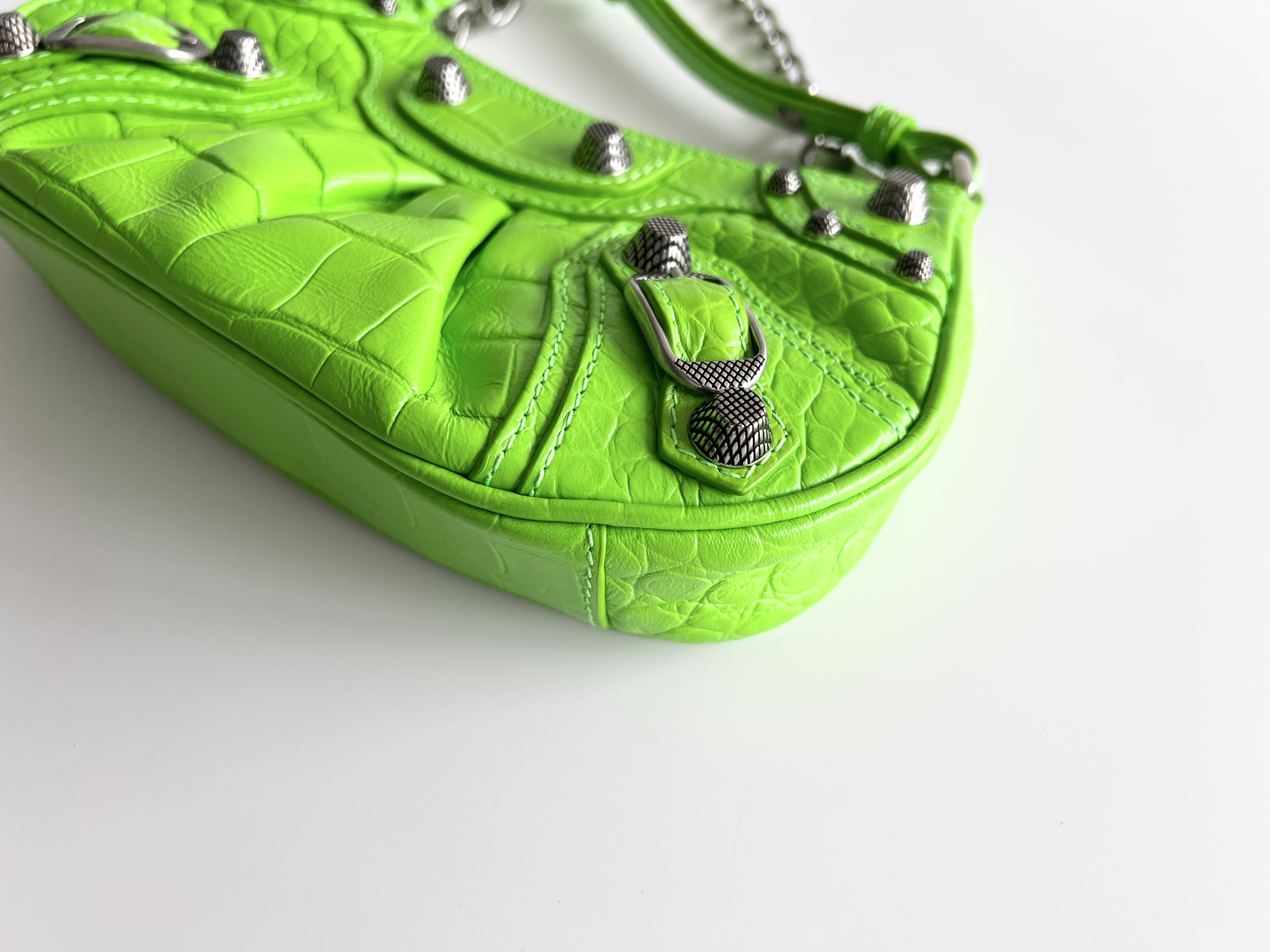 Lucagol Leather Chain 2-Way Handbag — view 11