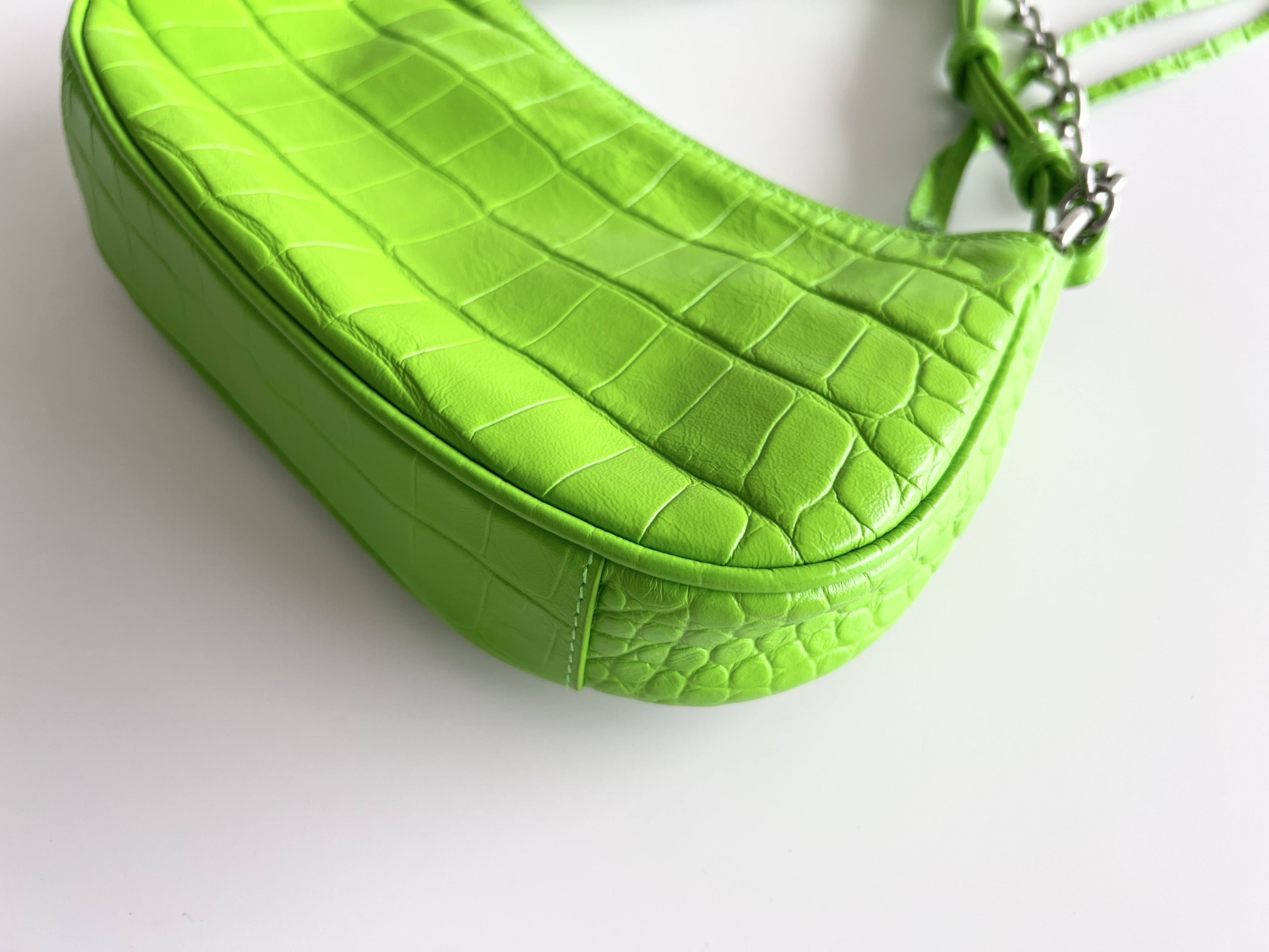 Lucagol Leather Chain 2-Way Handbag — view 13