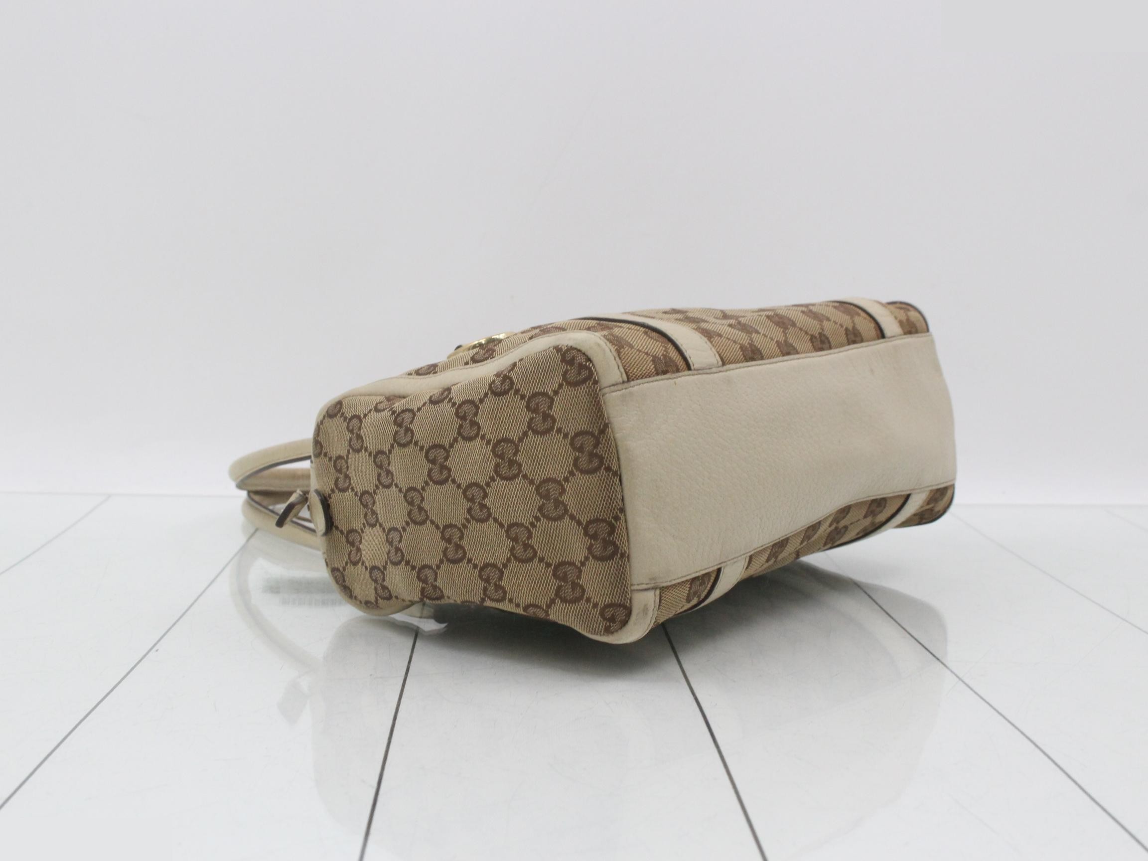 GG Canvas Handbag 130942 — view 5