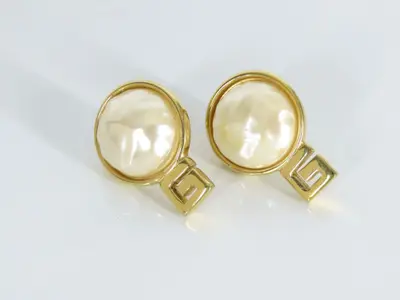 earrings, G pearl gold earrings