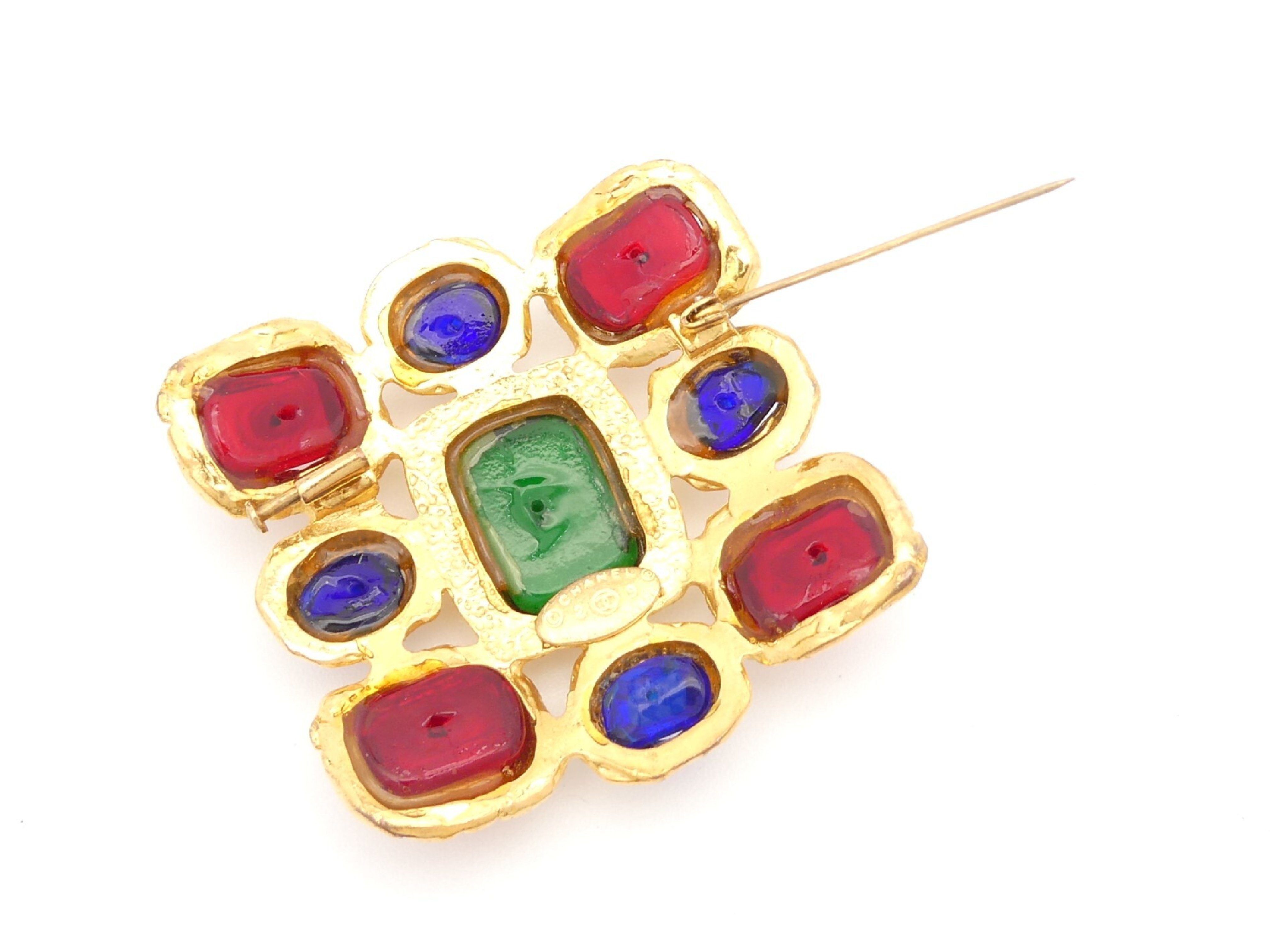 Gold Brooch — view 3