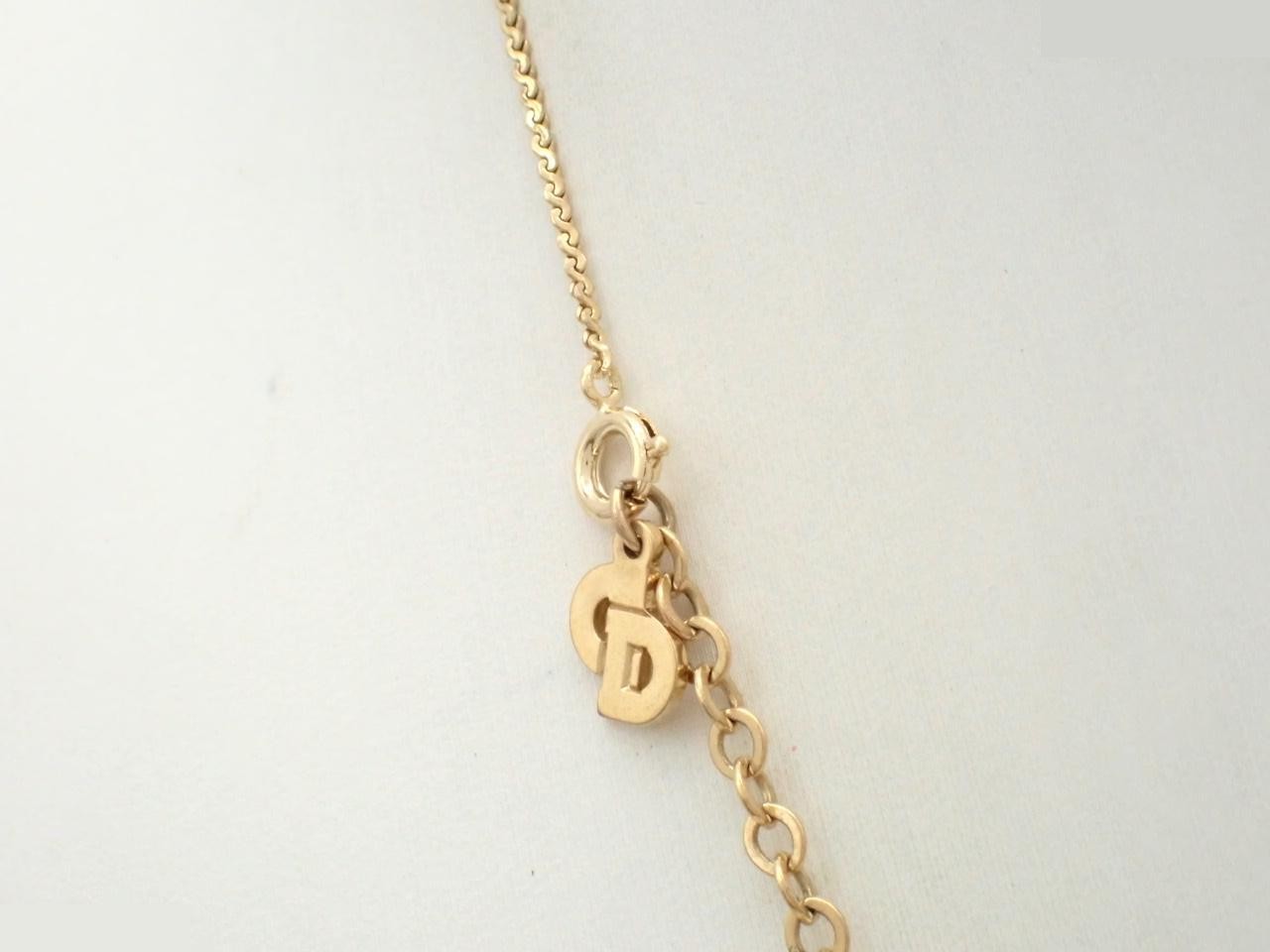 Other lines: Precious metals, necklaces, pendants, chains approximately 45cm long. — view 2