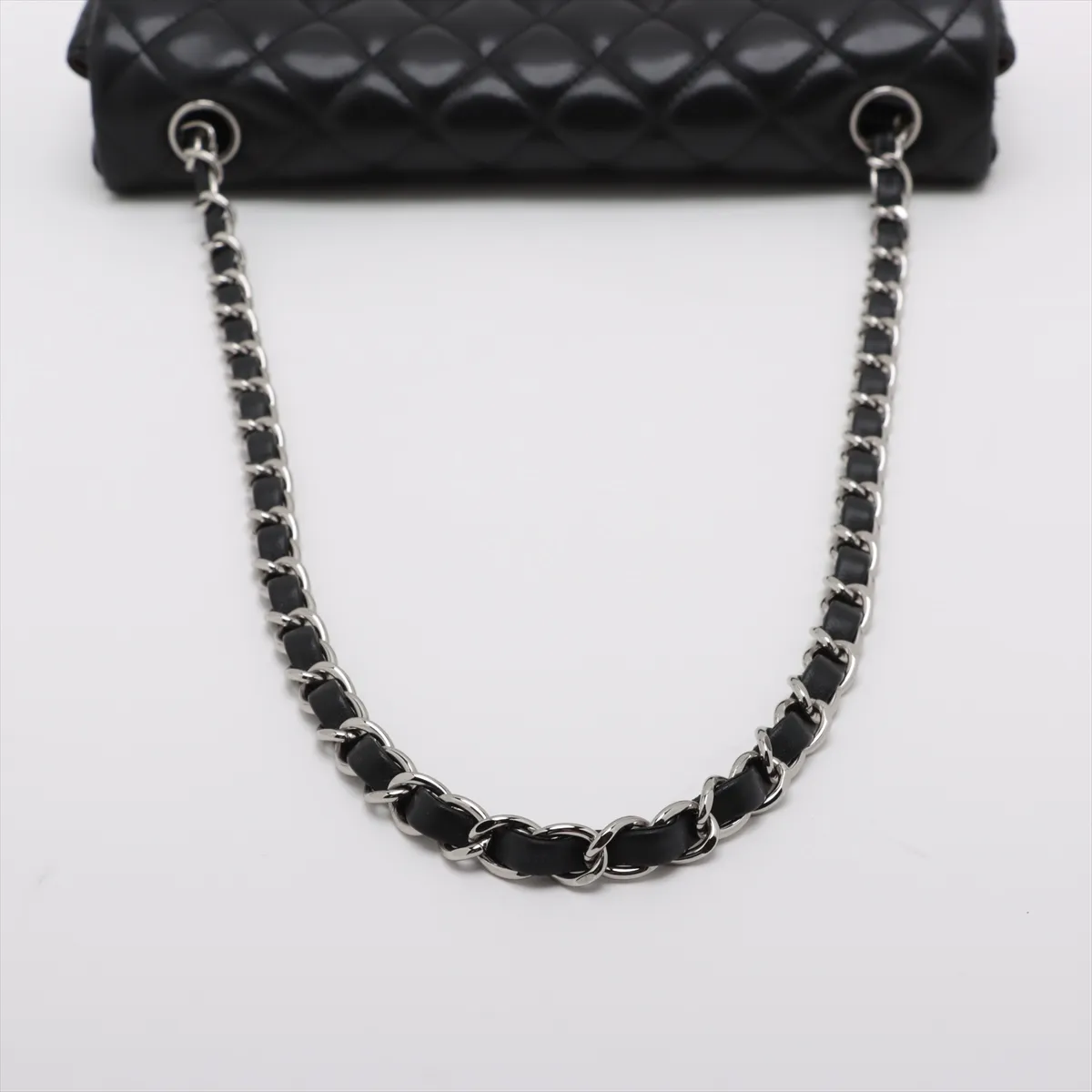 Matelasse Lambskin Single Flap Single Chain Bag Black Silver Hardware 12402235 12th Series — view 5
