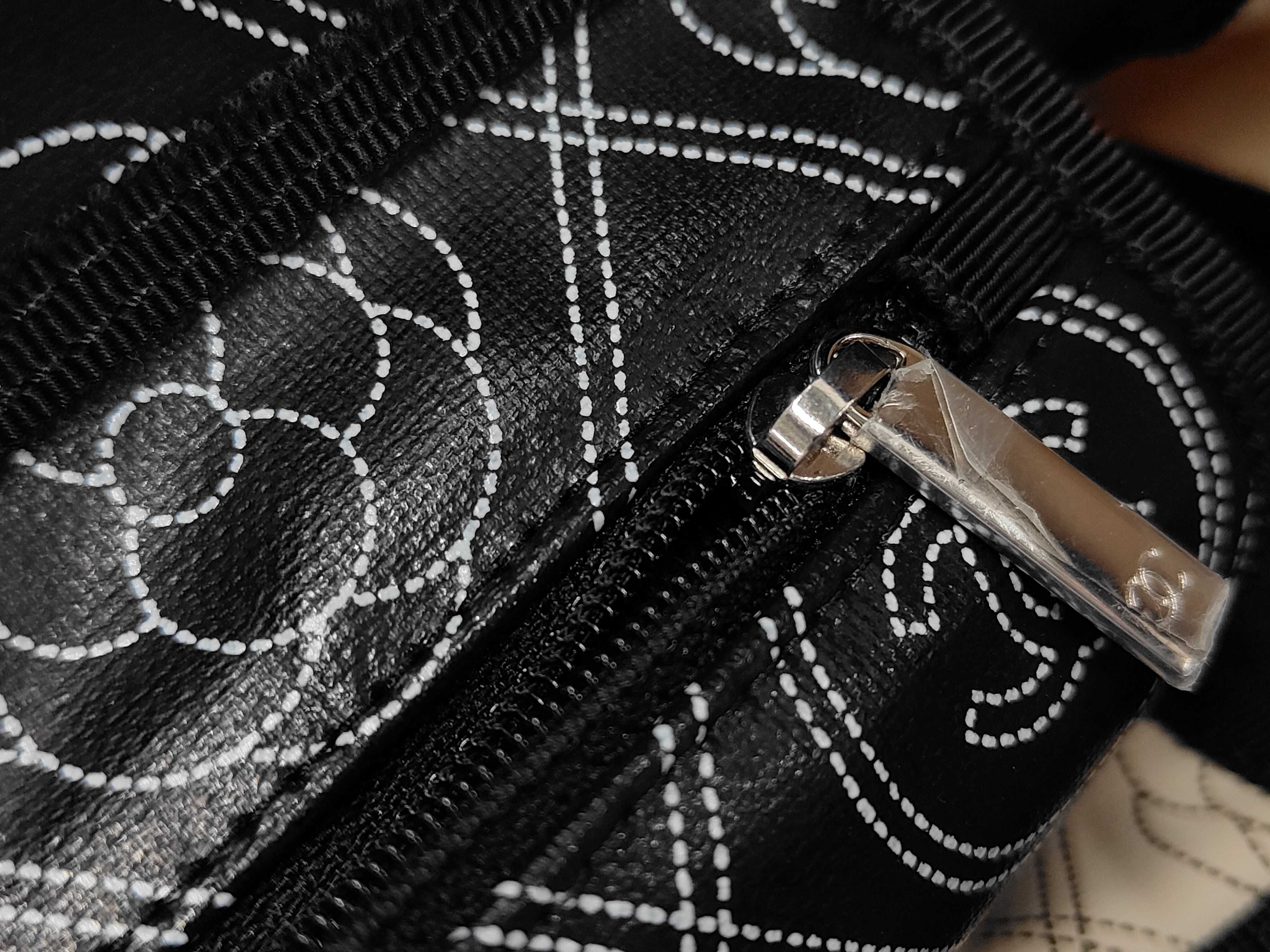 Camellia PVC x Leather Coco Mark Tote Bag — view 13