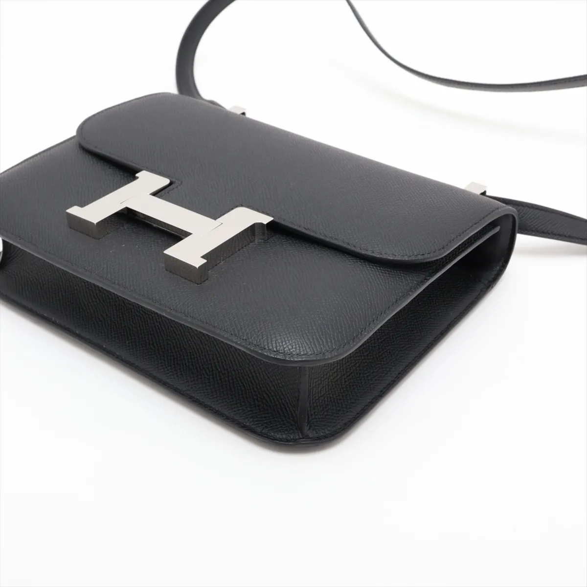 [Individually packaged] Hermes Constance 24 Miroir Veau Epsom Black Silver Hardware G:2026 Model with Mirror — view 3