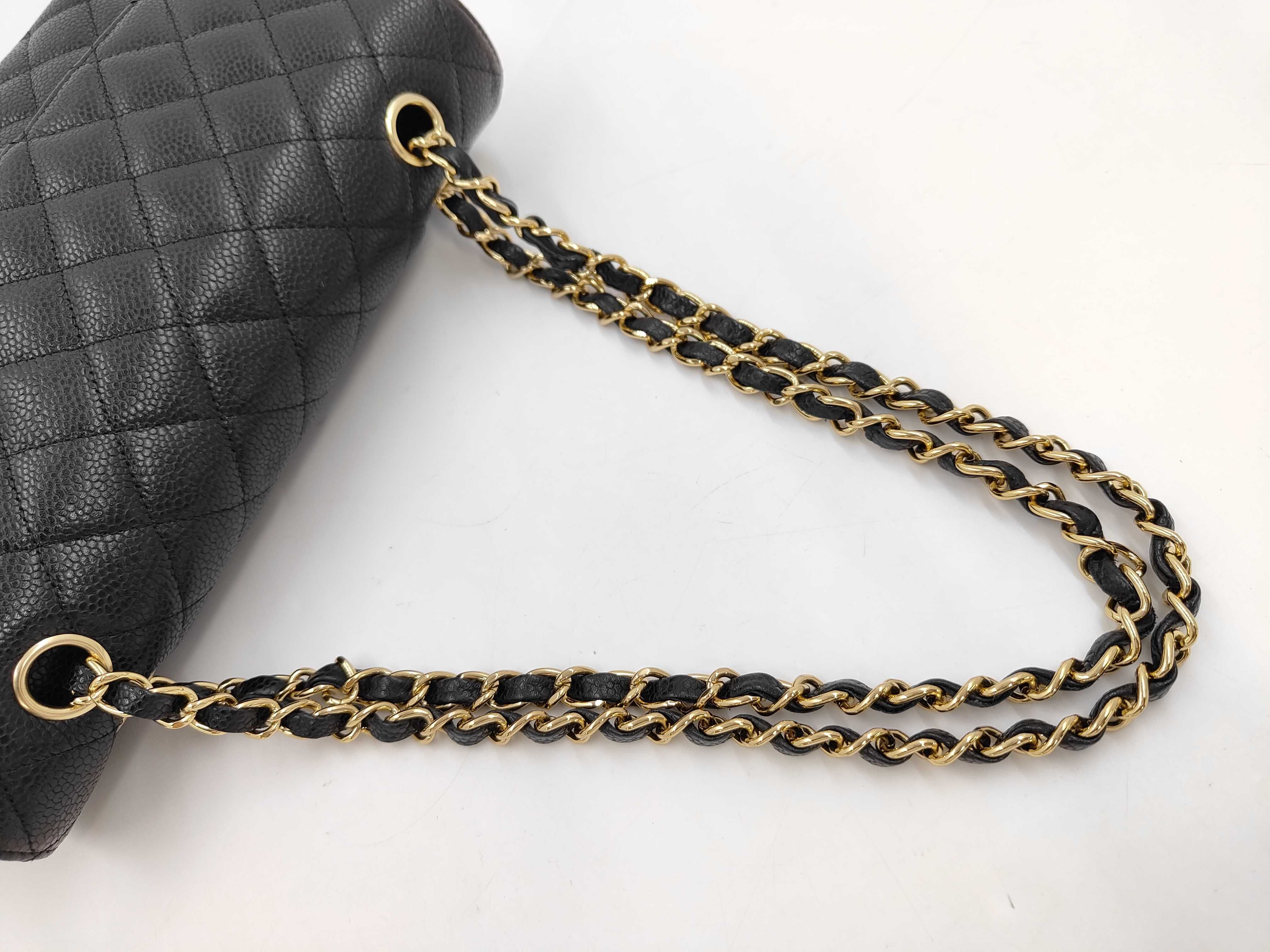 Matelassé 25 Double Flap Double Chain Caviar Shoulder Bag — view 3