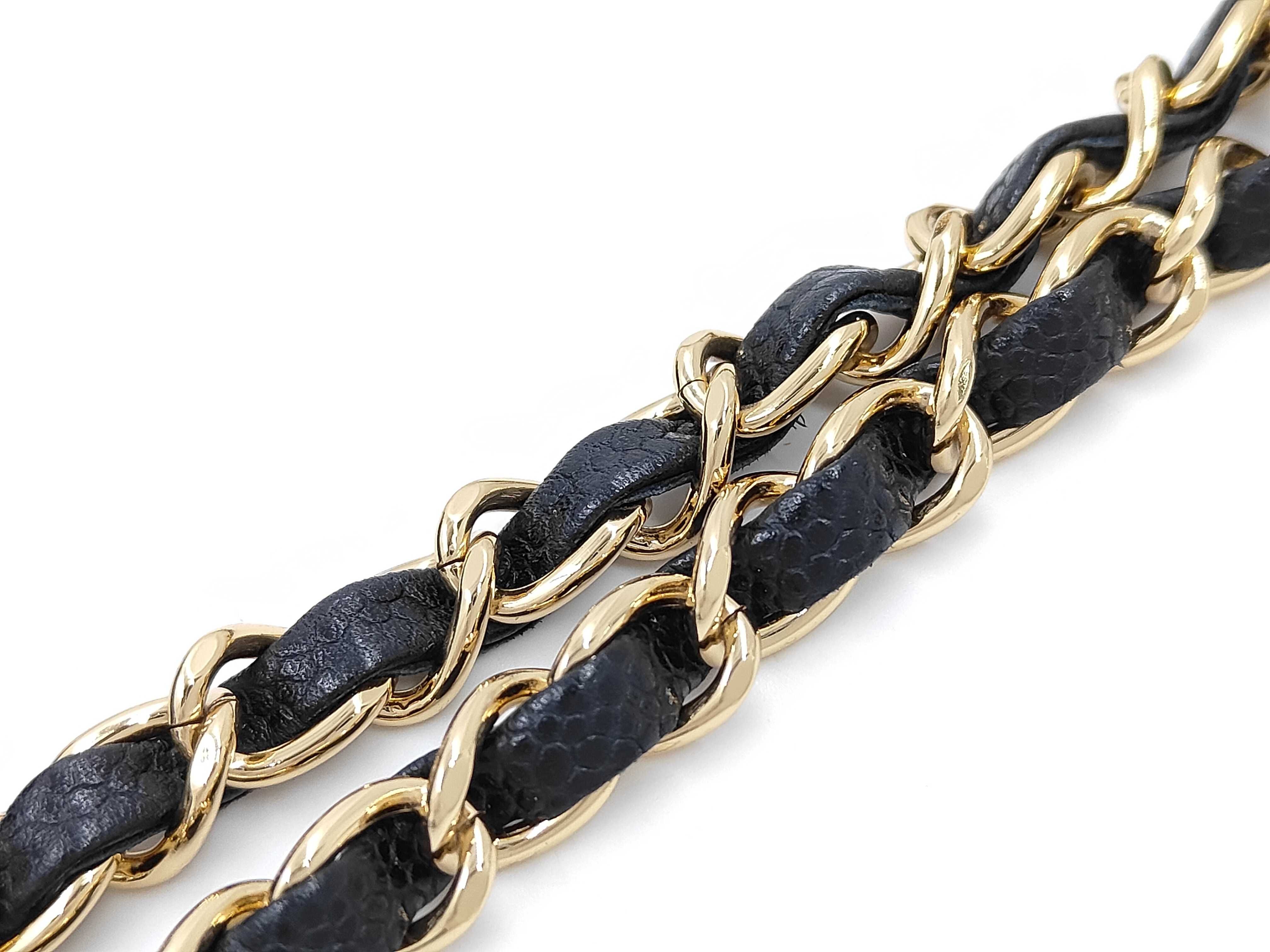 Matelassé 25 Double Flap Double Chain Caviar Shoulder Bag — view 4