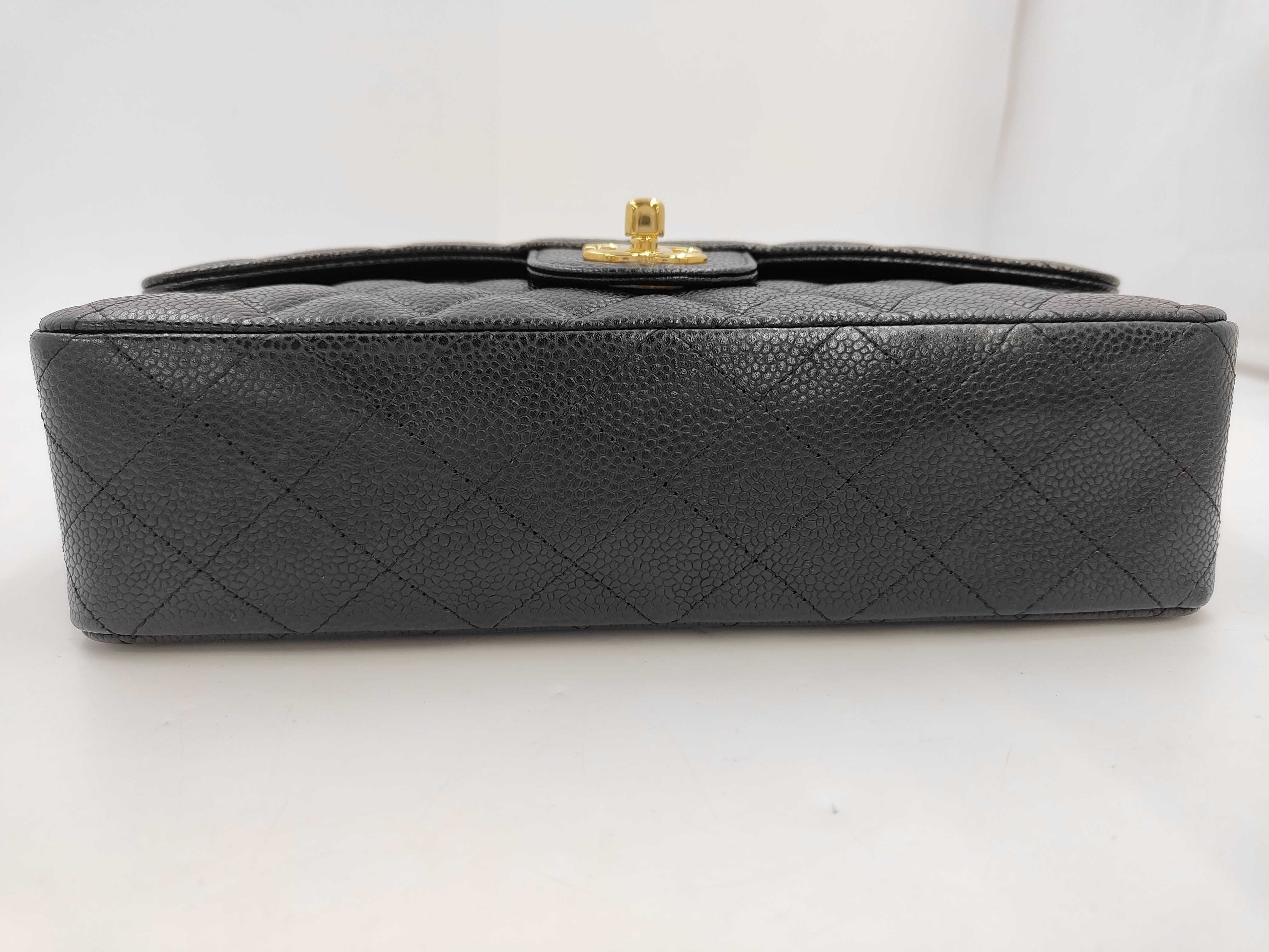 Matelassé 25 Double Flap Double Chain Caviar Shoulder Bag — view 6