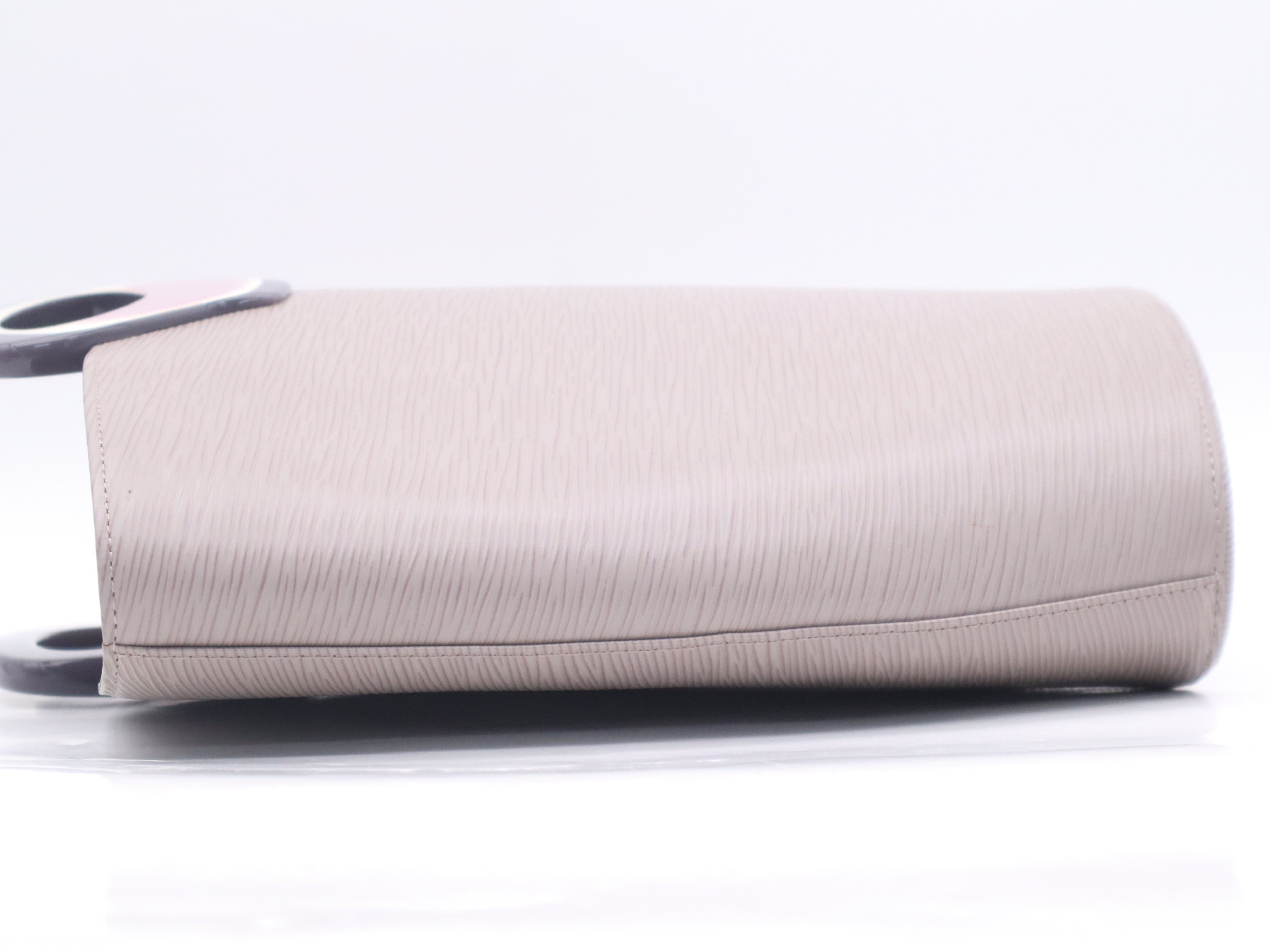 M5452B Epi Noctambure Greige Handbag — view 3
