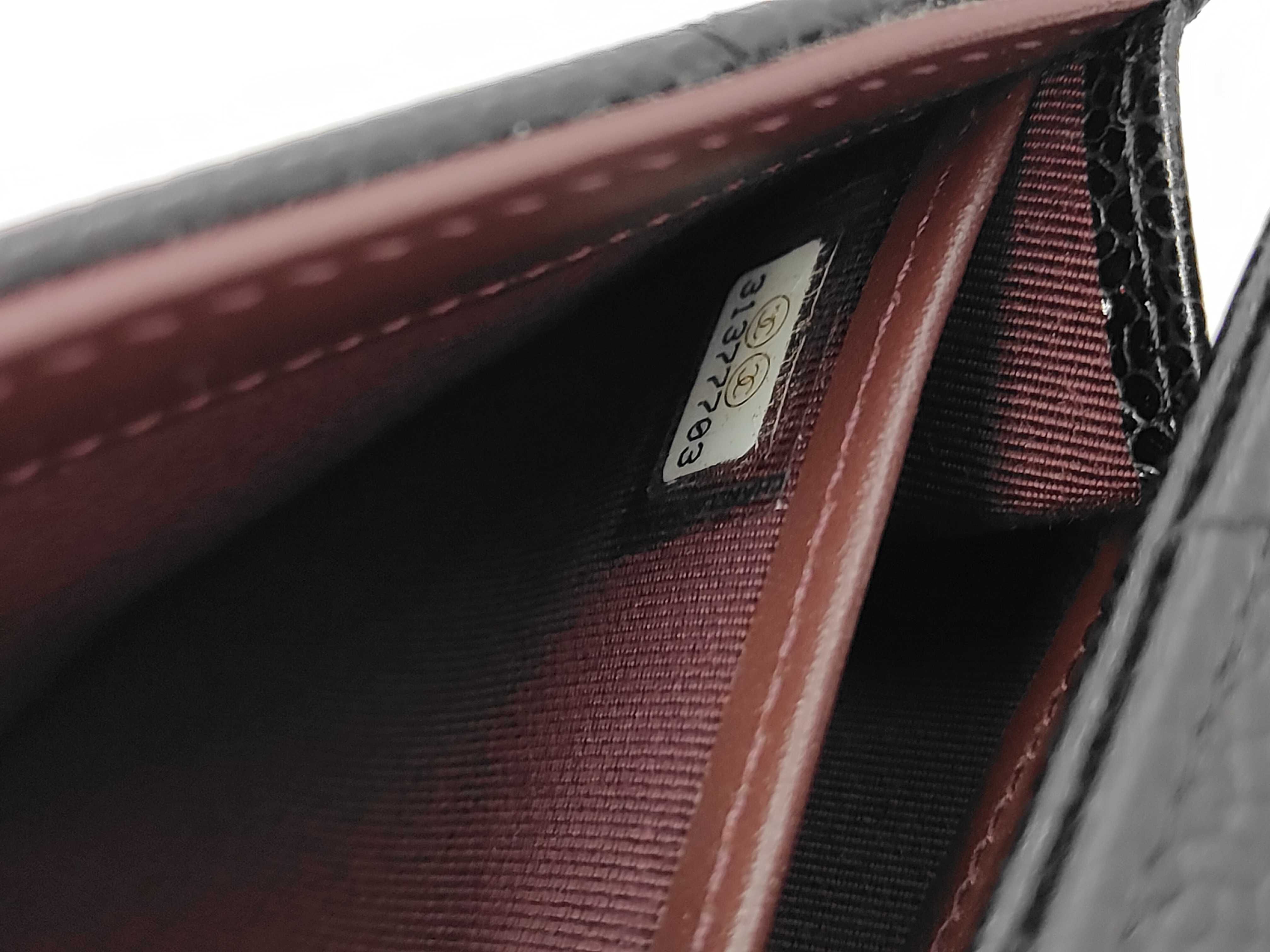 Matelassé Caviar Leather Wallet with Coco Mark — view 9