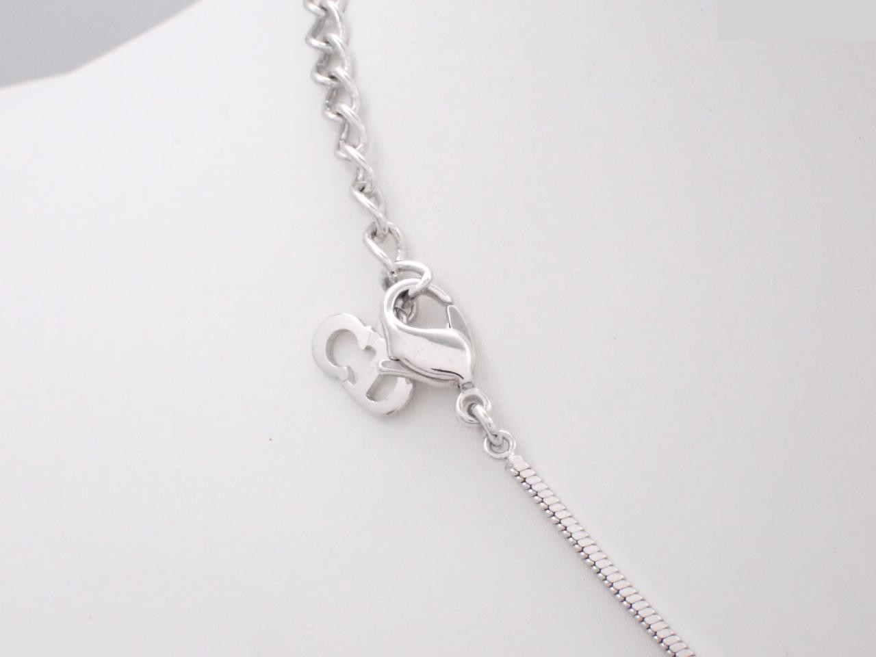 Necklace, neck circumference approximately 42 cm — view 2