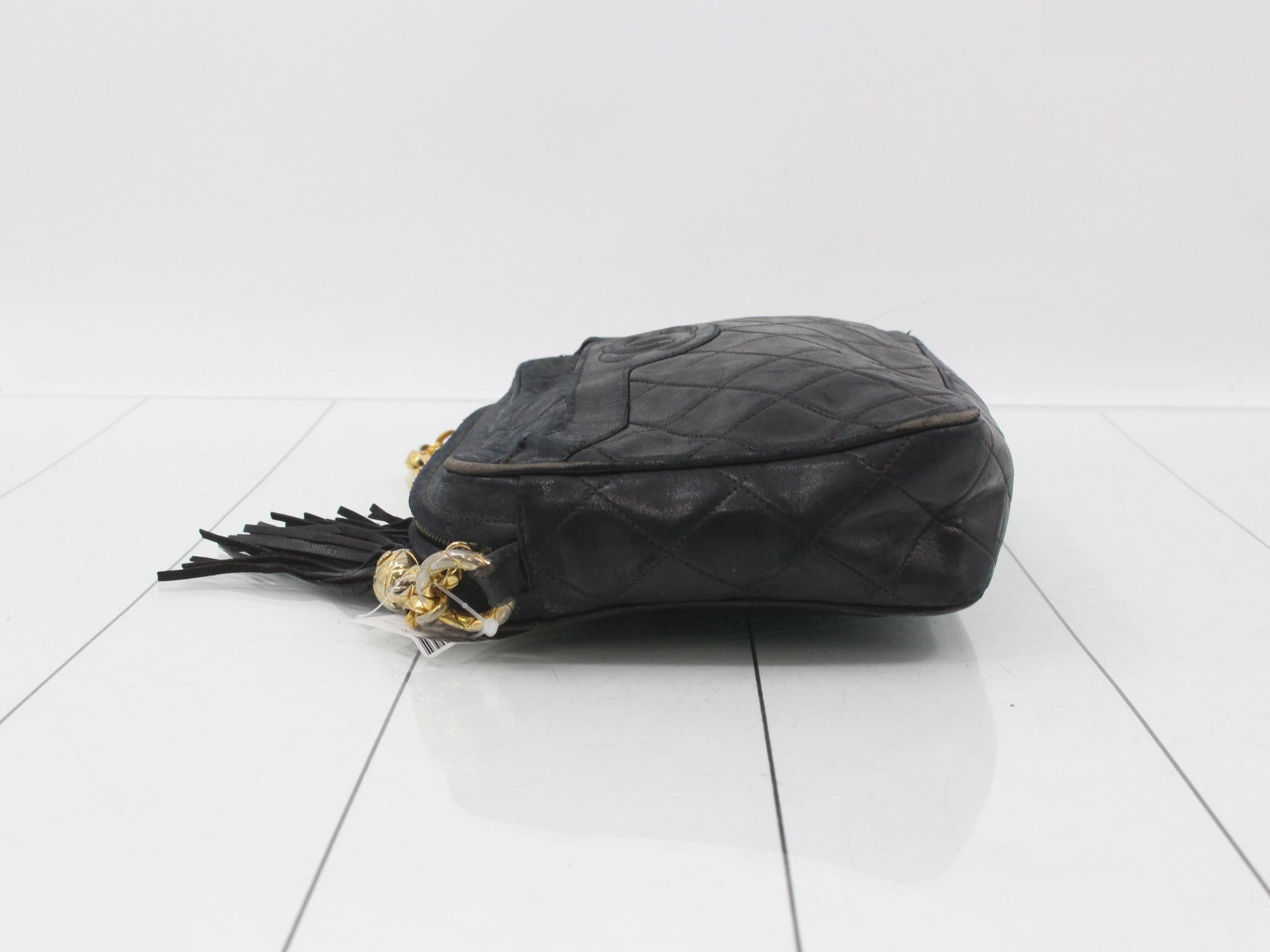 Matelassé (Bag) - Chain Shoulder Bag - Coco Mark - Black — view 4