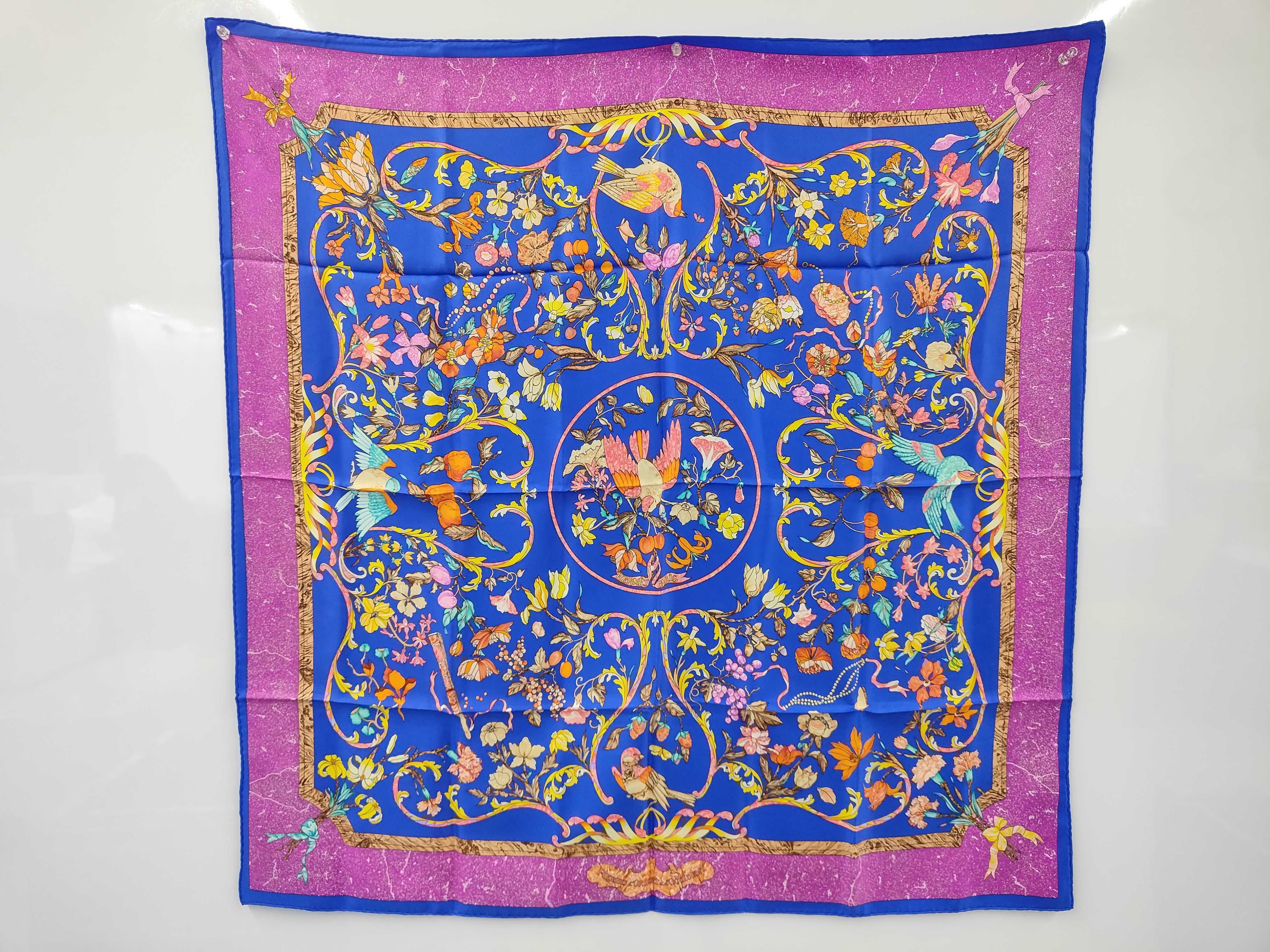scarf carré and other accessories