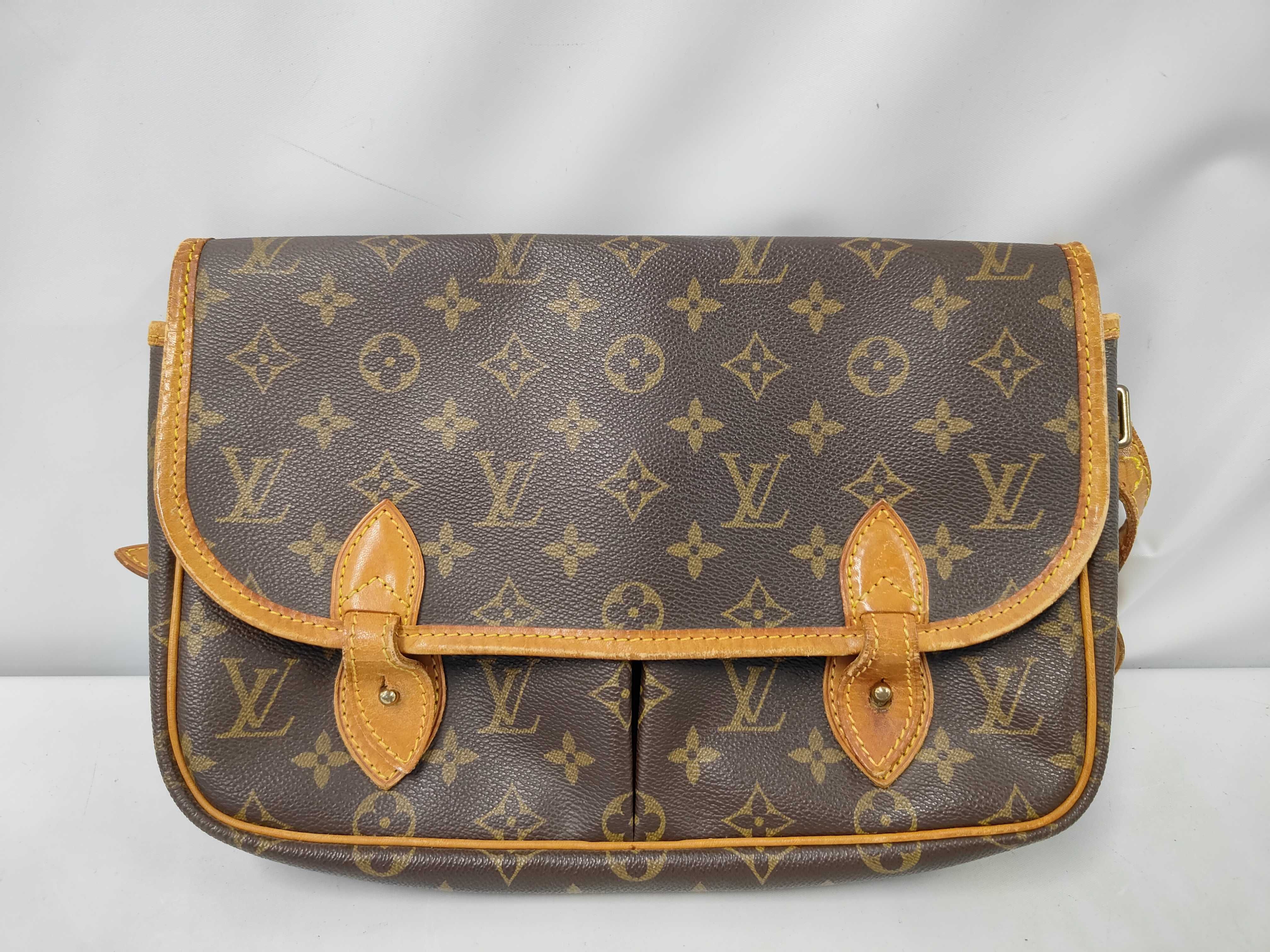 Monogram Gibeciere MM M42247 Shoulder Bag