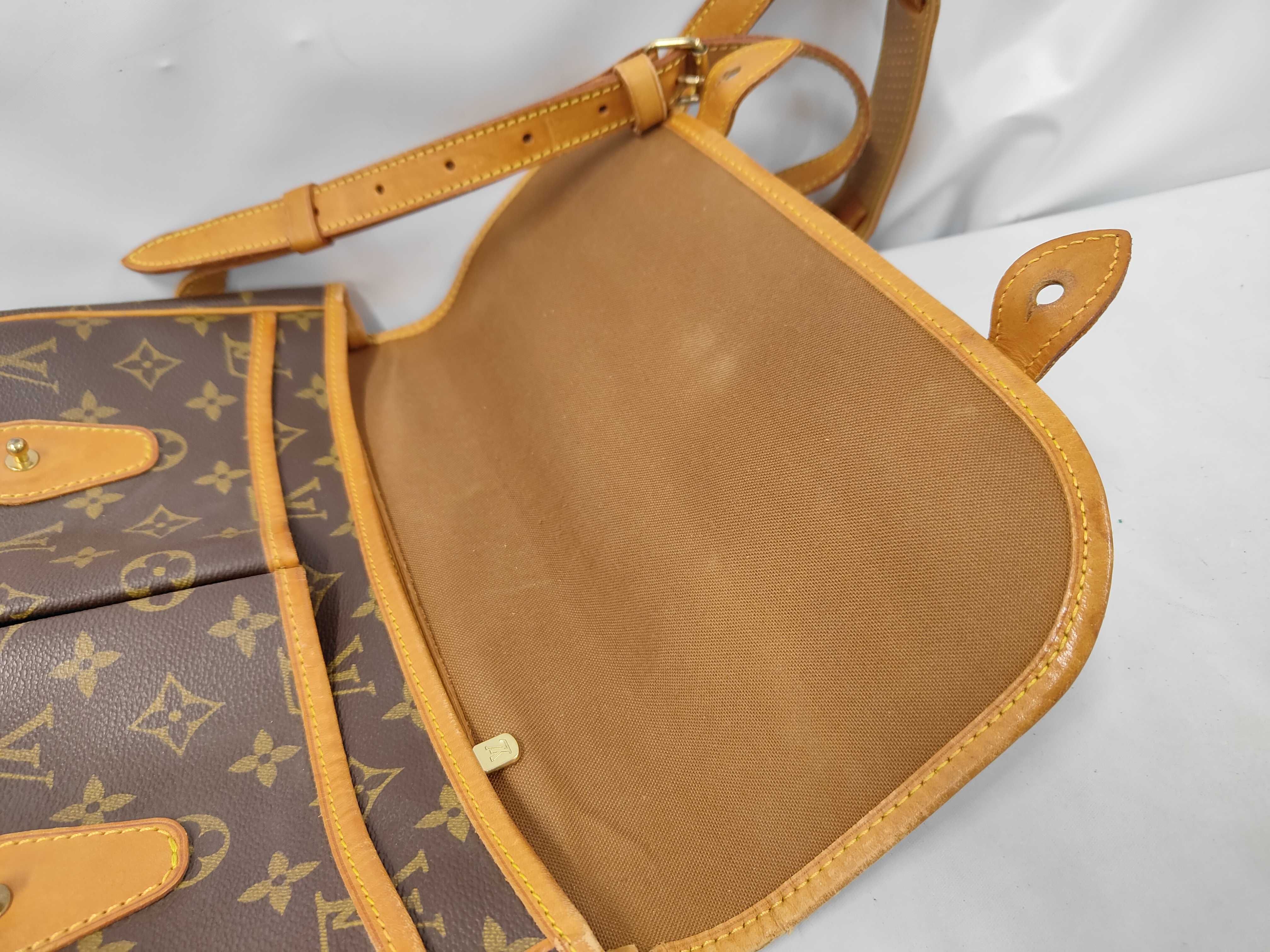 Monogram Gibeciere MM M42247 Shoulder Bag — view 8