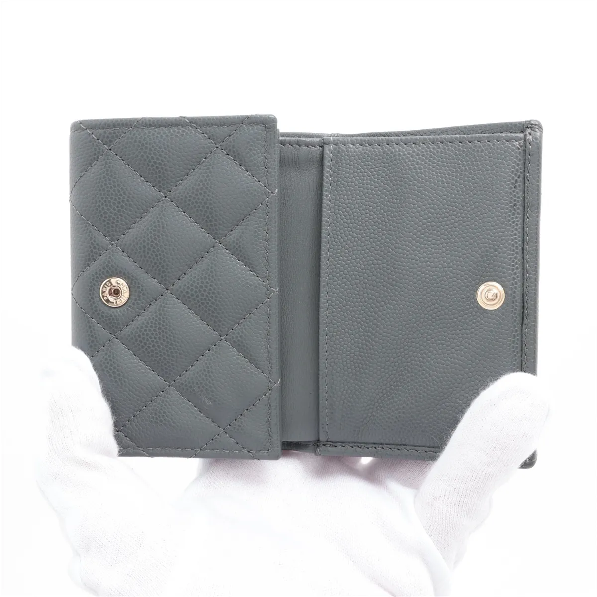 Matelasse Caviar Skin Compact Wallet Gray Silver Hardware PTPHTPA1 — view 4