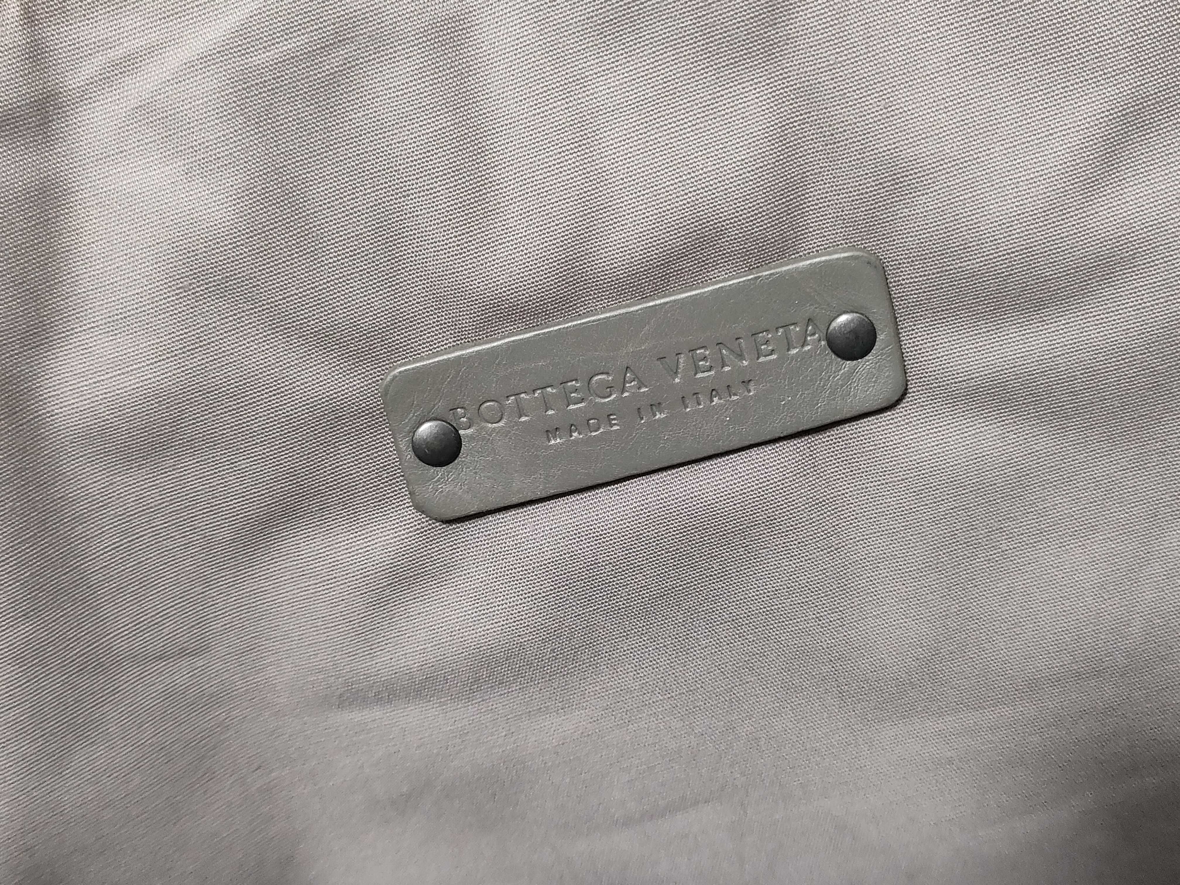 Intrecciato Second Bag Clutch Bag — view 8