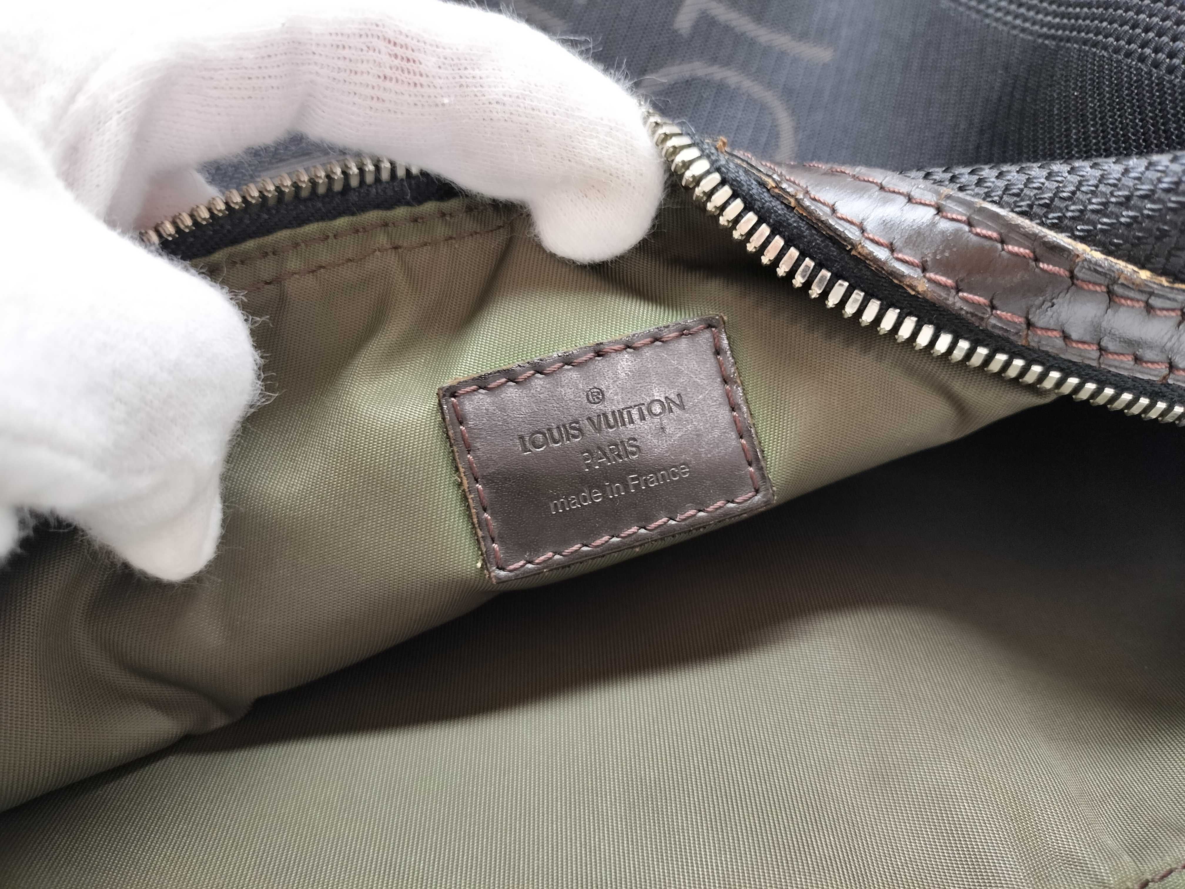 Damier Géant Explorer M93616 Handbag — view 13