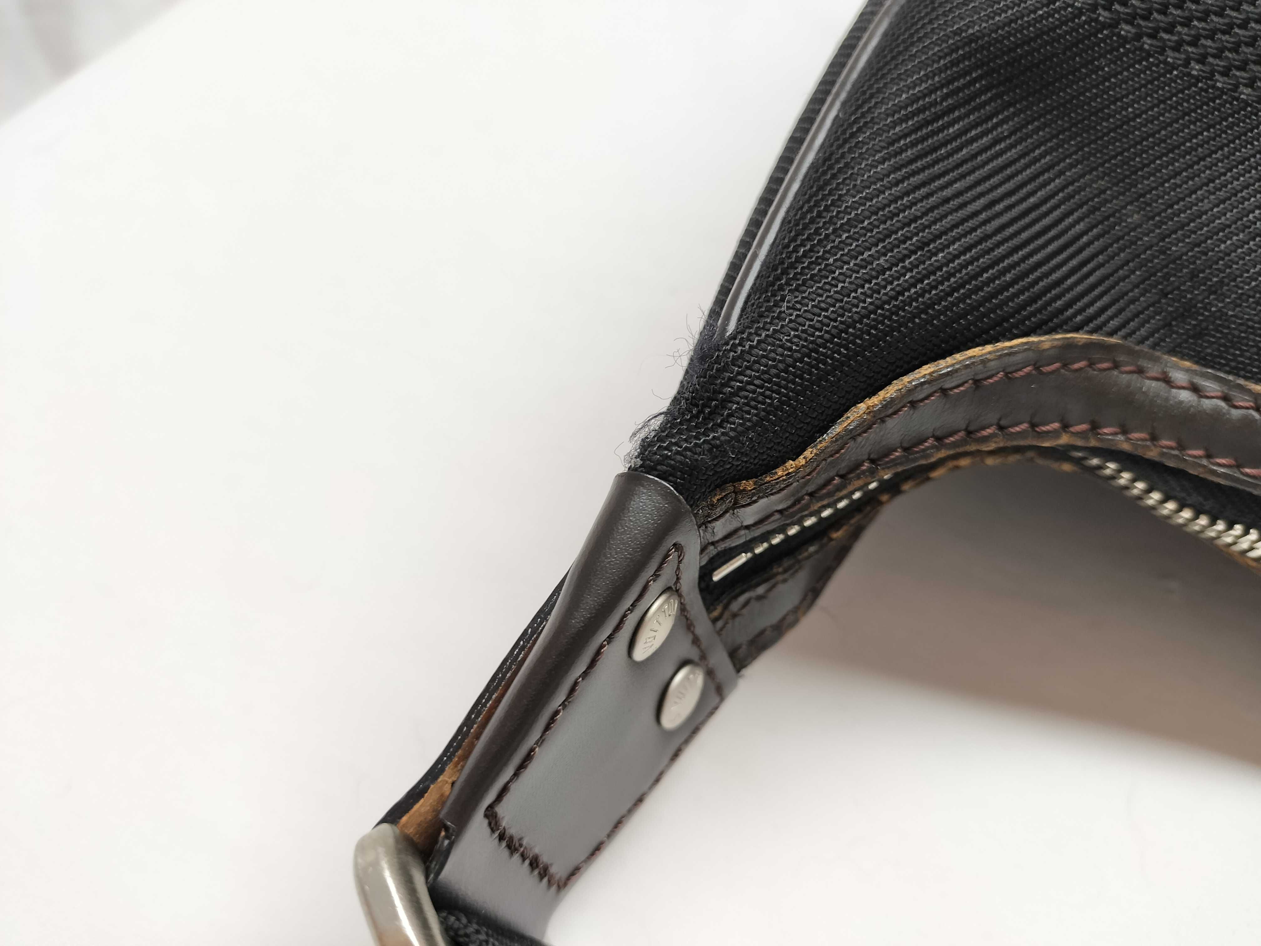 Damier Géant Explorer M93616 Handbag — view 9