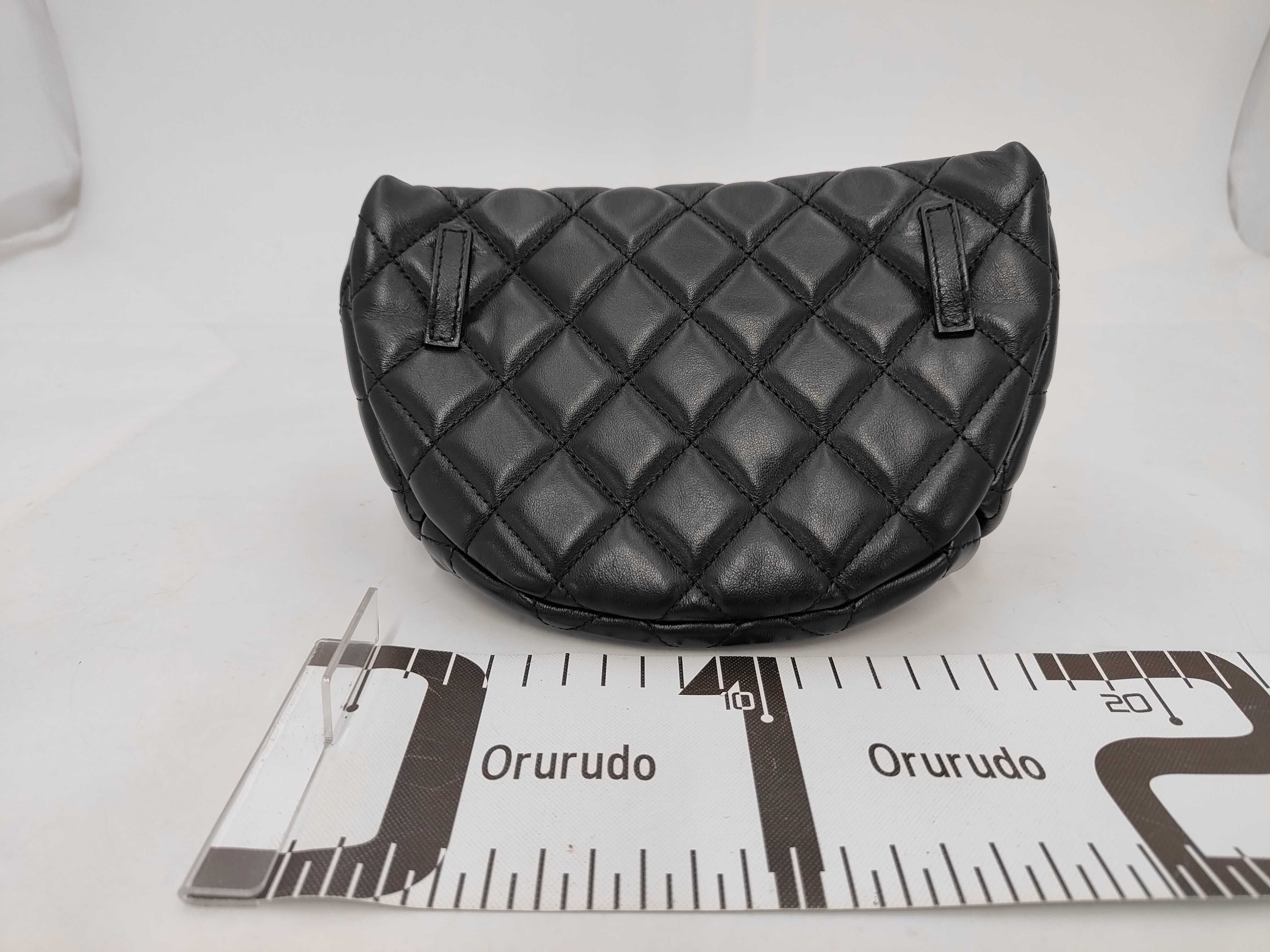 Matelassé Body Bag (Uniform Style, Card Holder, Waist Bag) — view 2