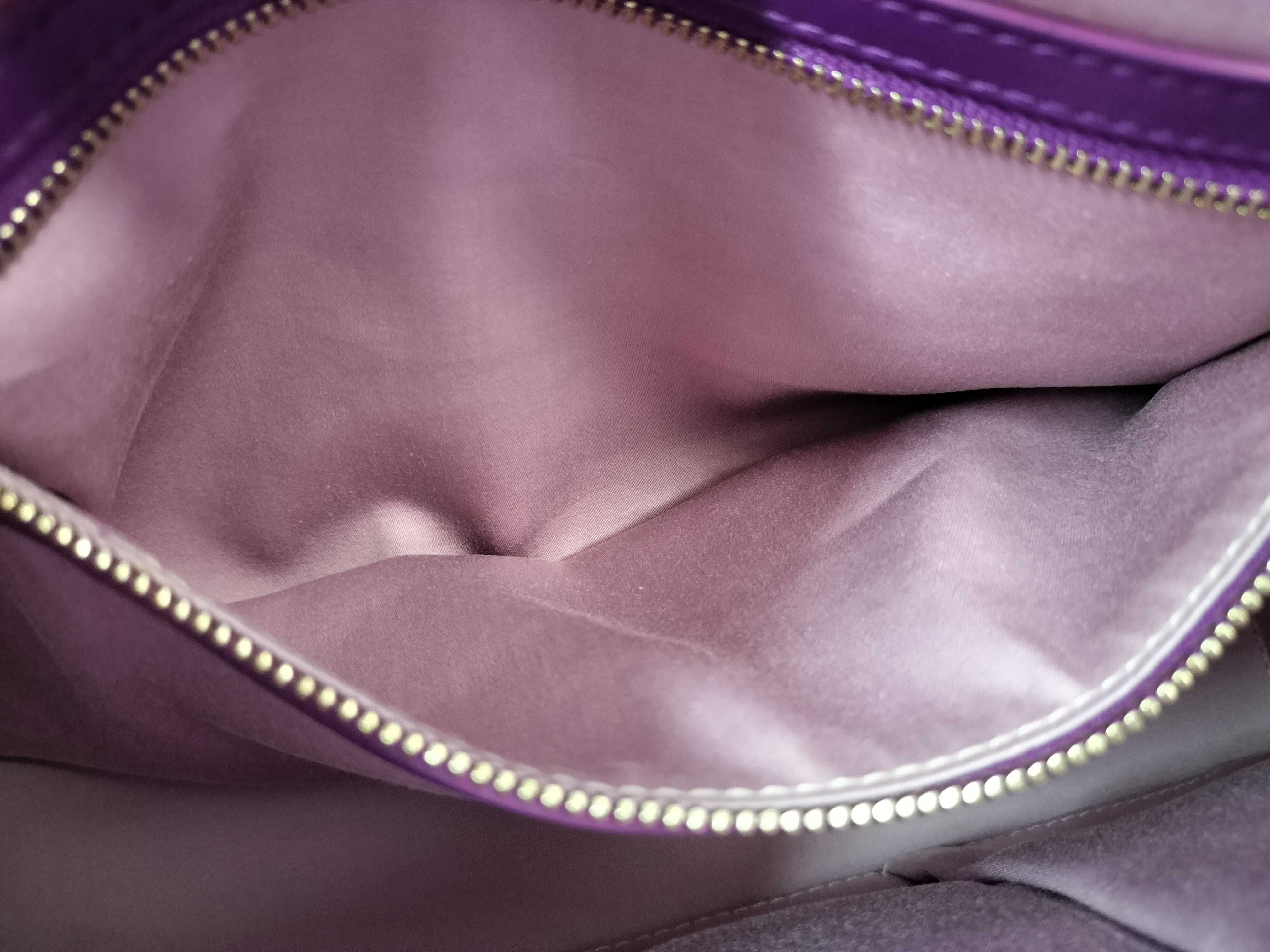 Chain Shoulder Bag — view 10