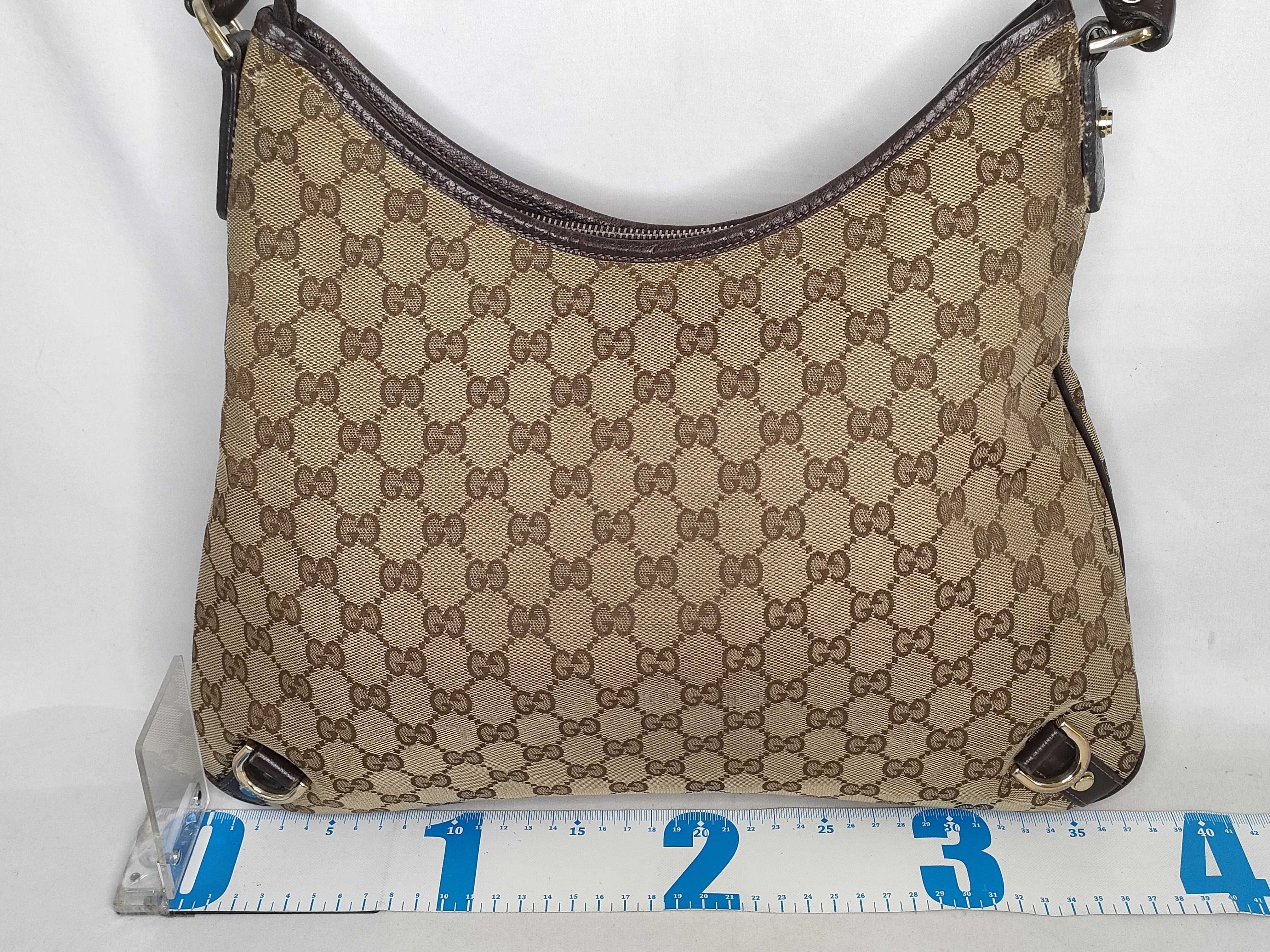 GG Canvas Shoulder Bag — view 2