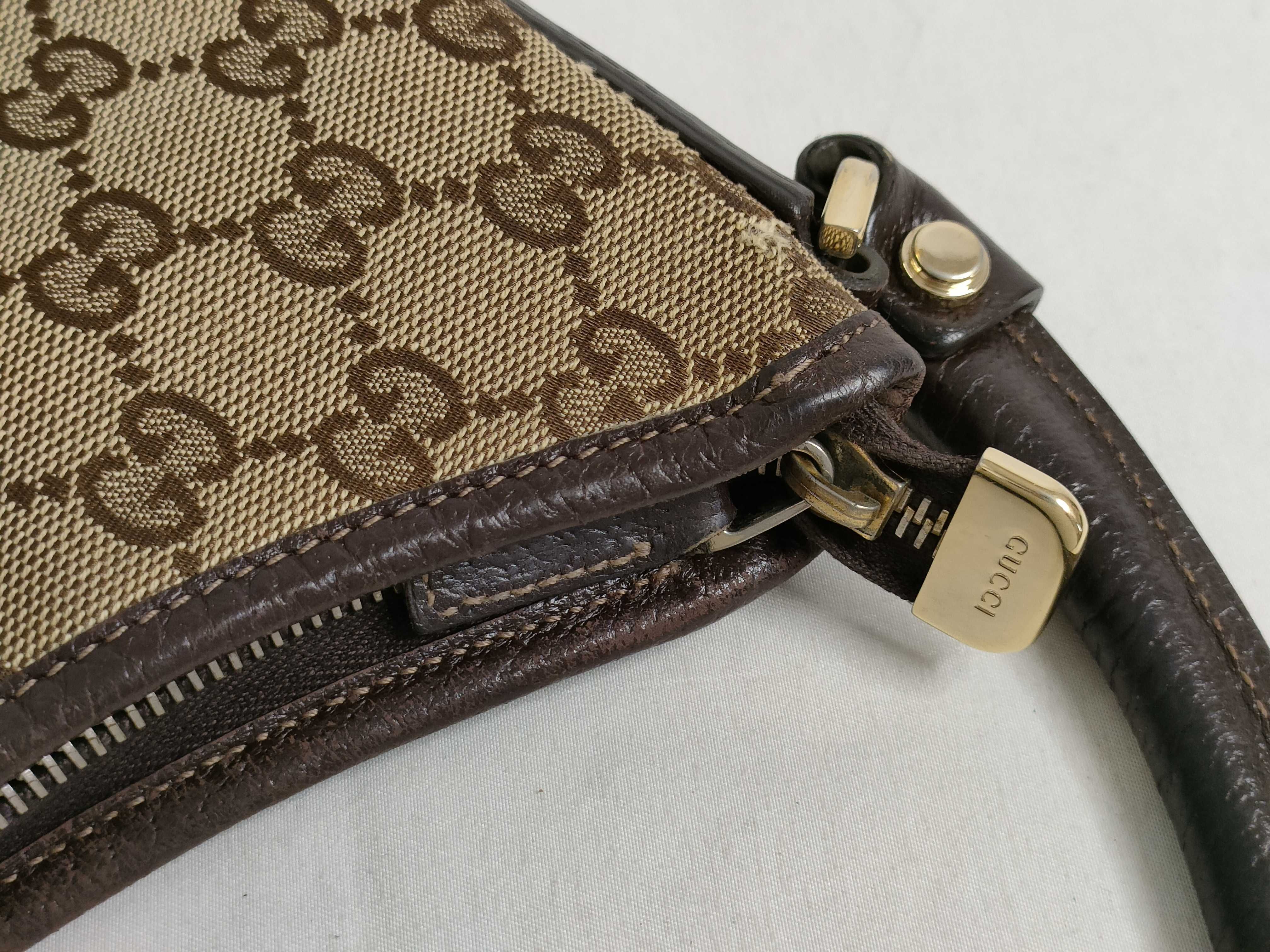 GG Canvas Shoulder Bag — view 13