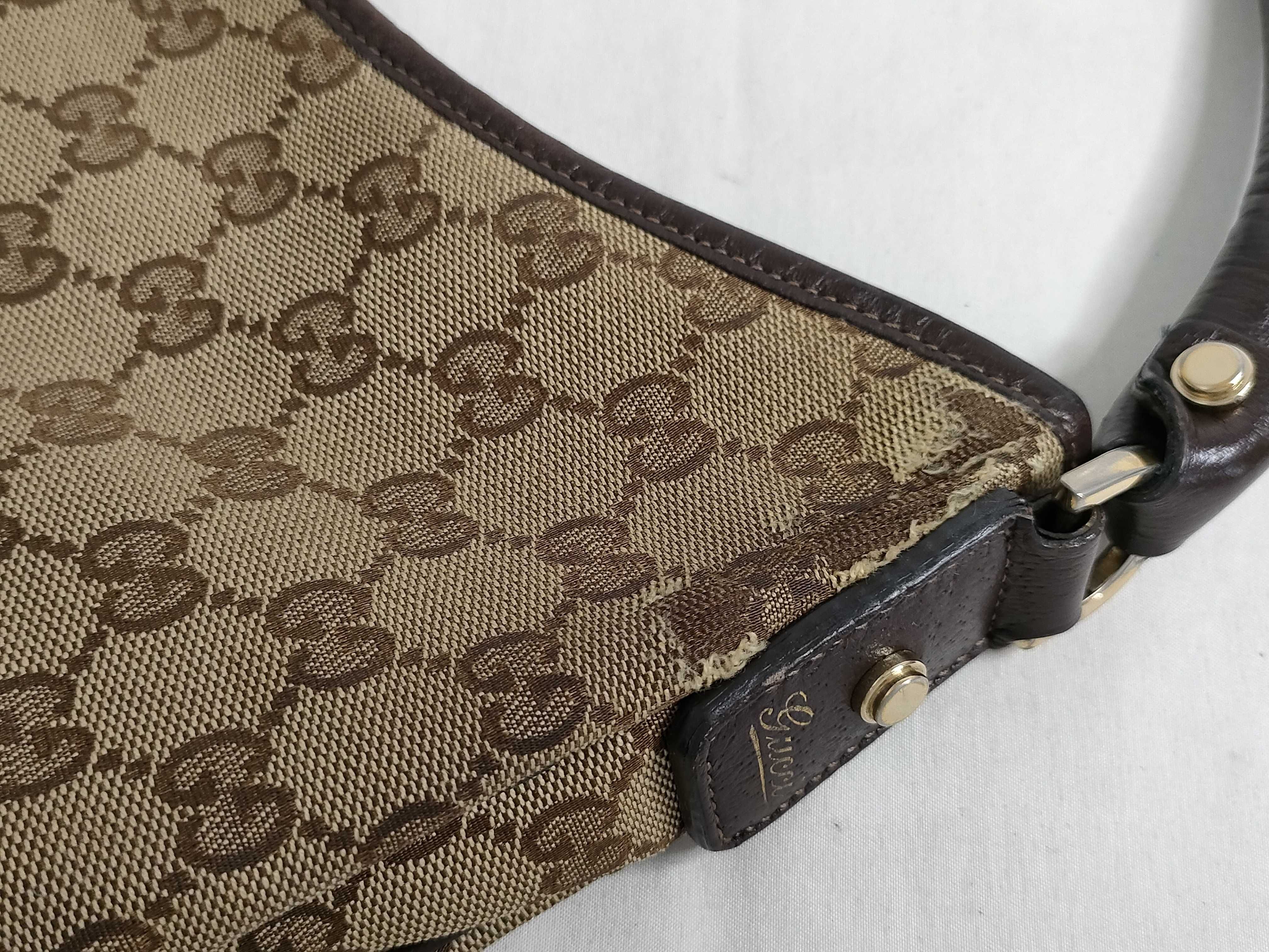 GG Canvas Shoulder Bag — view 14