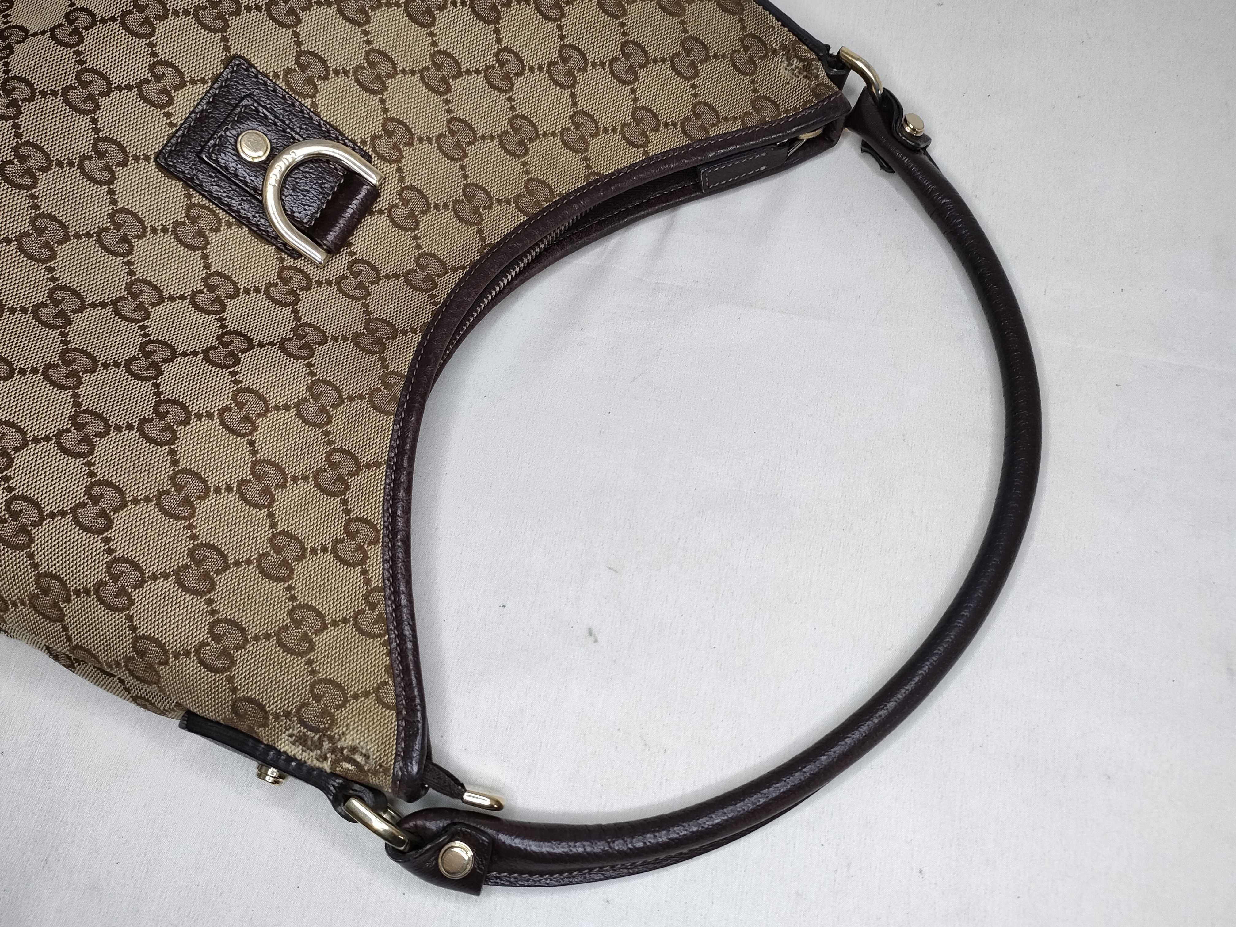 GG Canvas Shoulder Bag — view 3