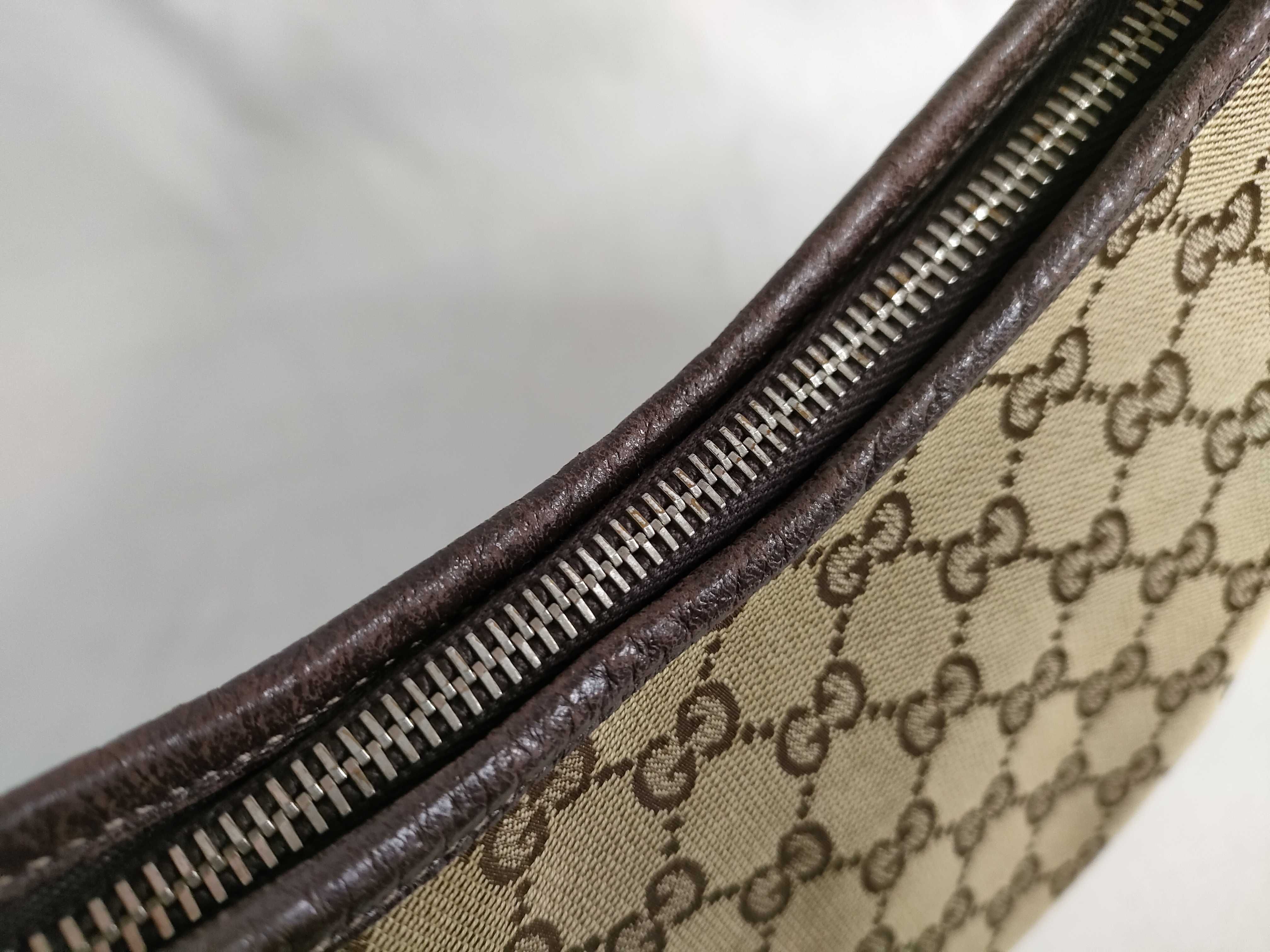 GG Canvas Shoulder Bag — view 8