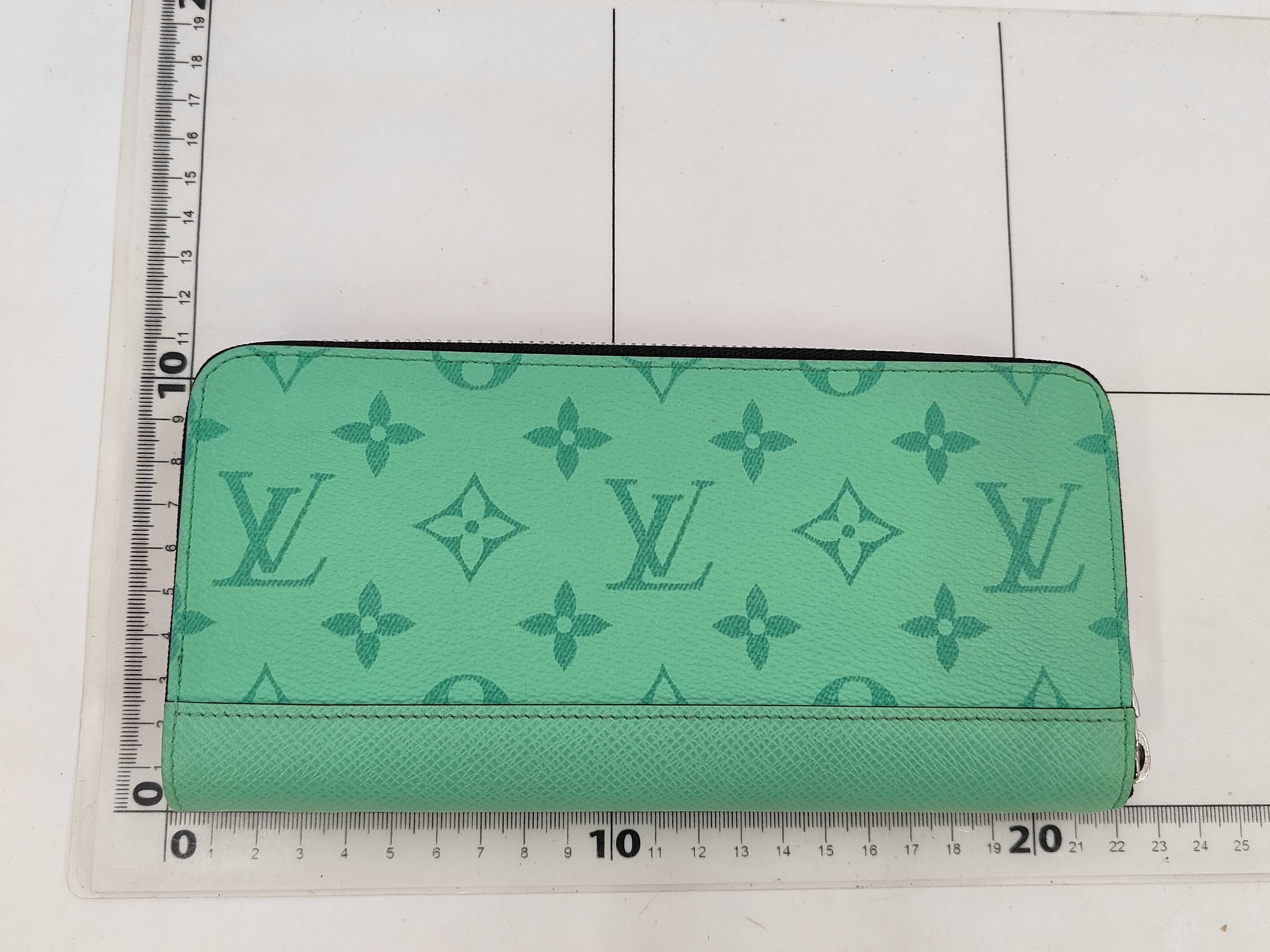 Monogram Louis Vuitton Zippy Wallet Horizontal Wallet — view 2