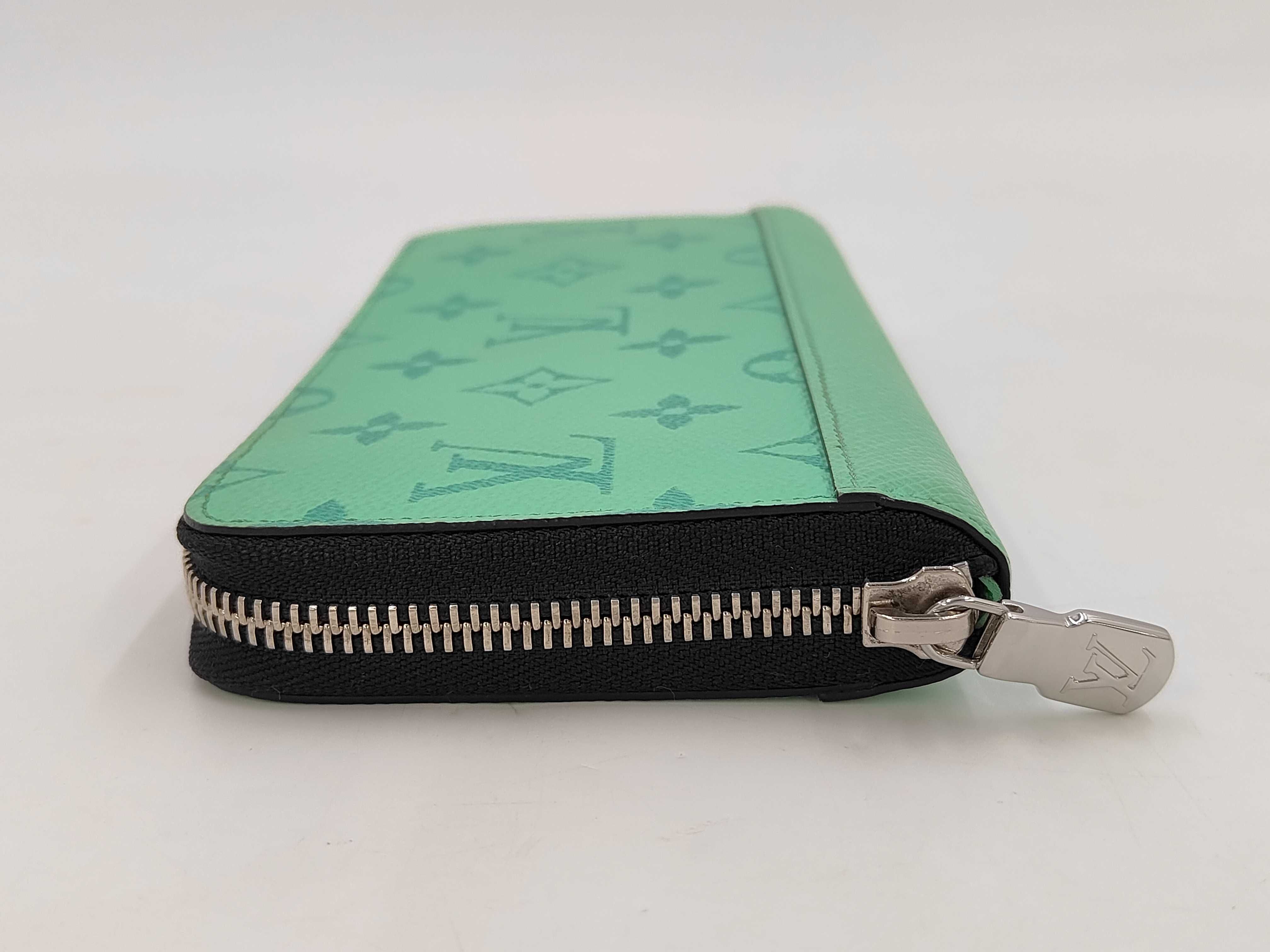 Monogram Louis Vuitton Zippy Wallet Horizontal Wallet — view 5
