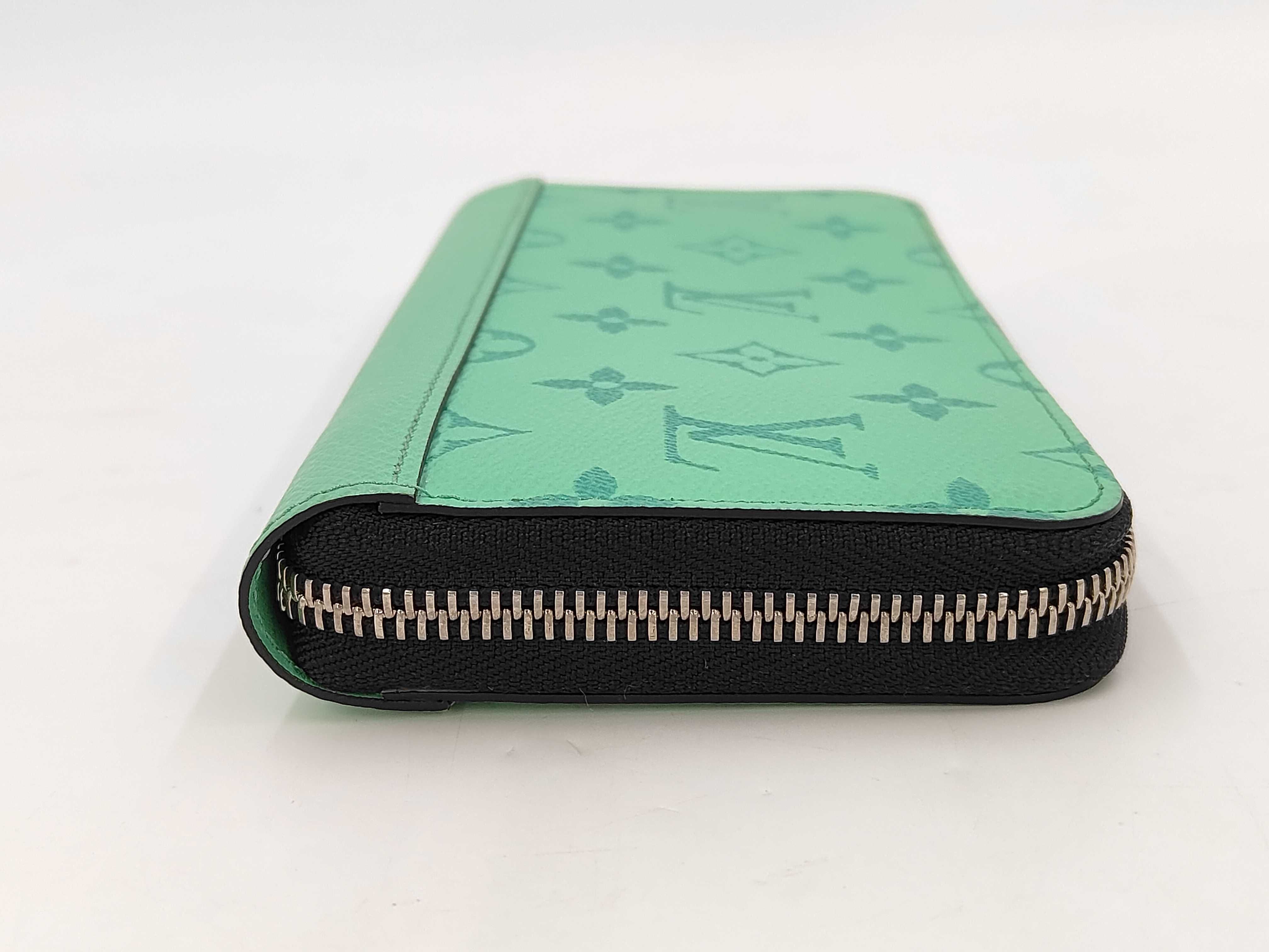 Monogram Louis Vuitton Zippy Wallet Horizontal Wallet — view 7