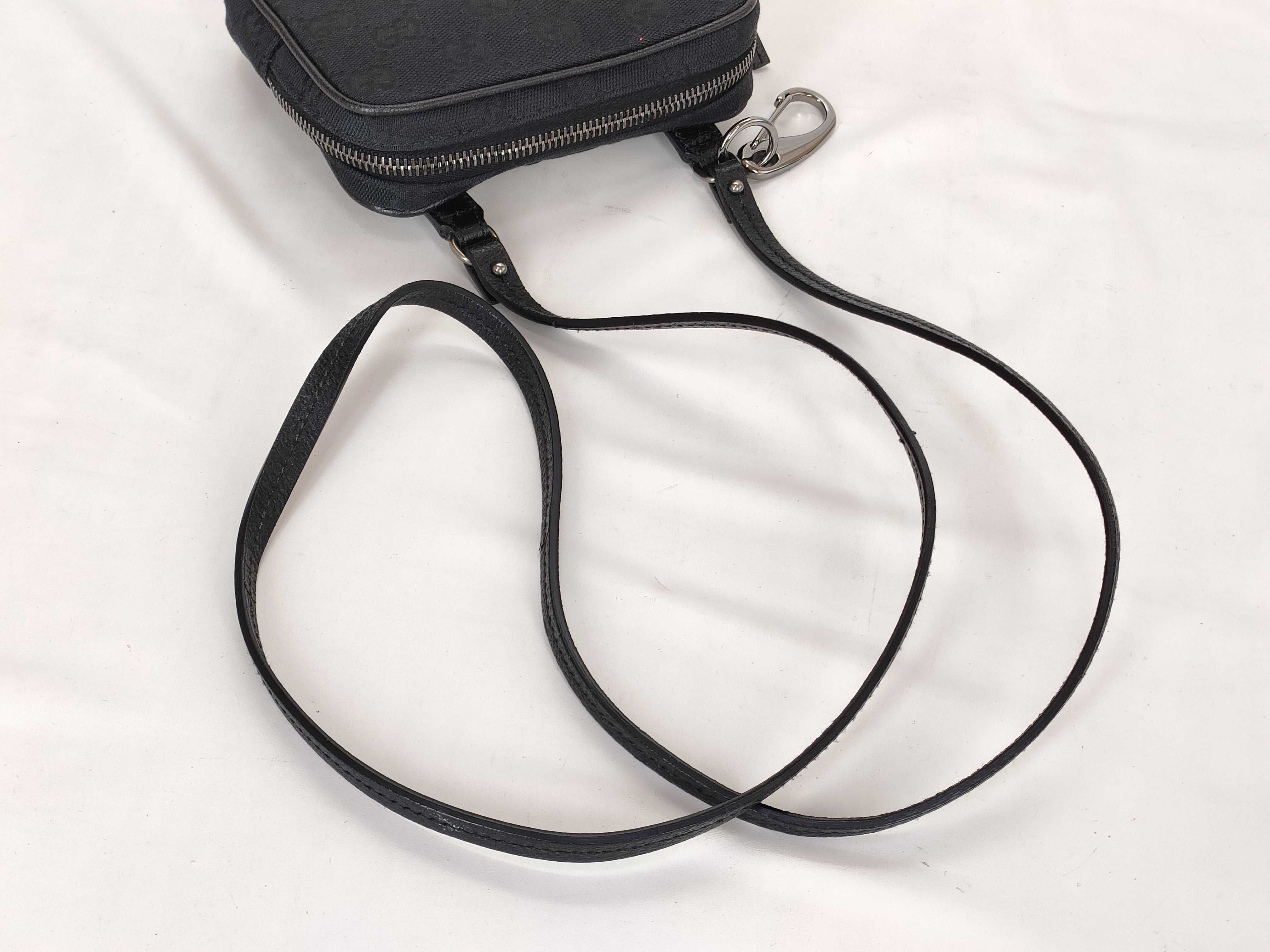 GG Canvas Mini Shoulder Bag Pouch 120975 Shoulder Bag — view 3
