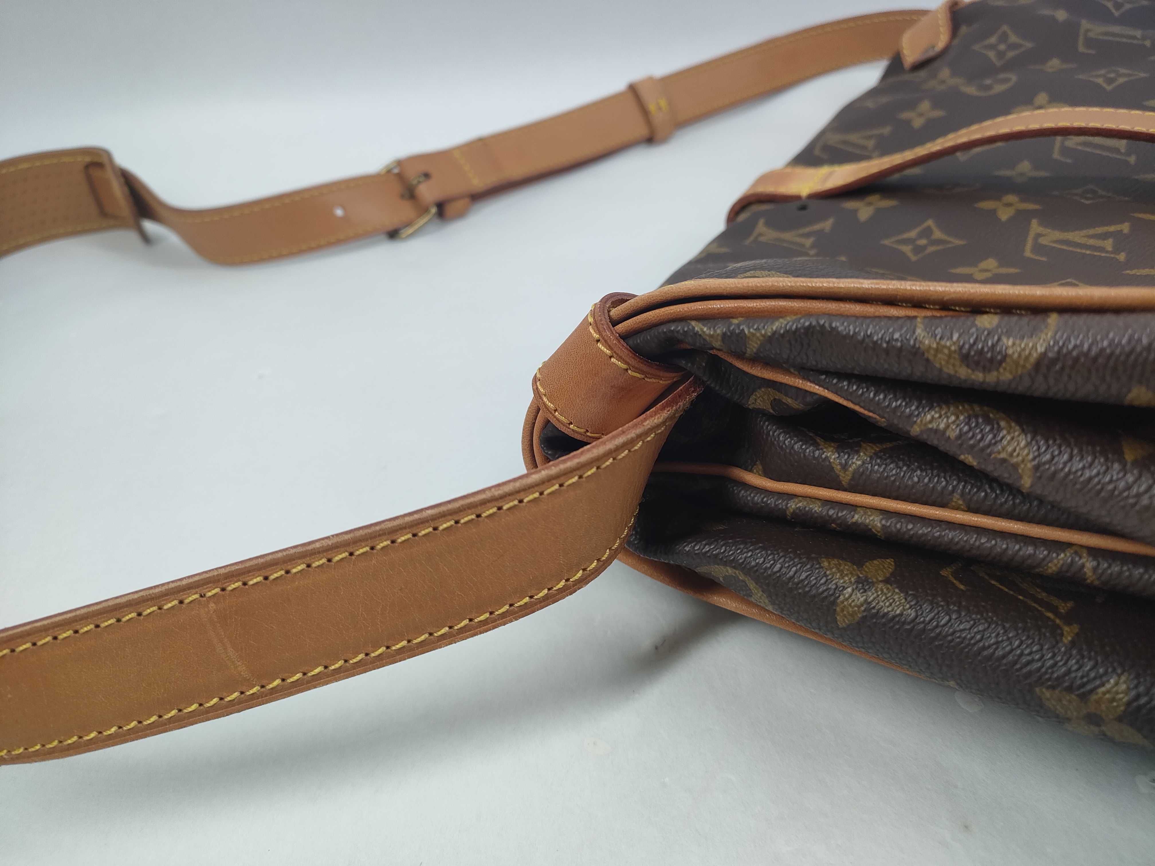 LV Monogram Saumur AR0970 Shoulder Bag — view 5