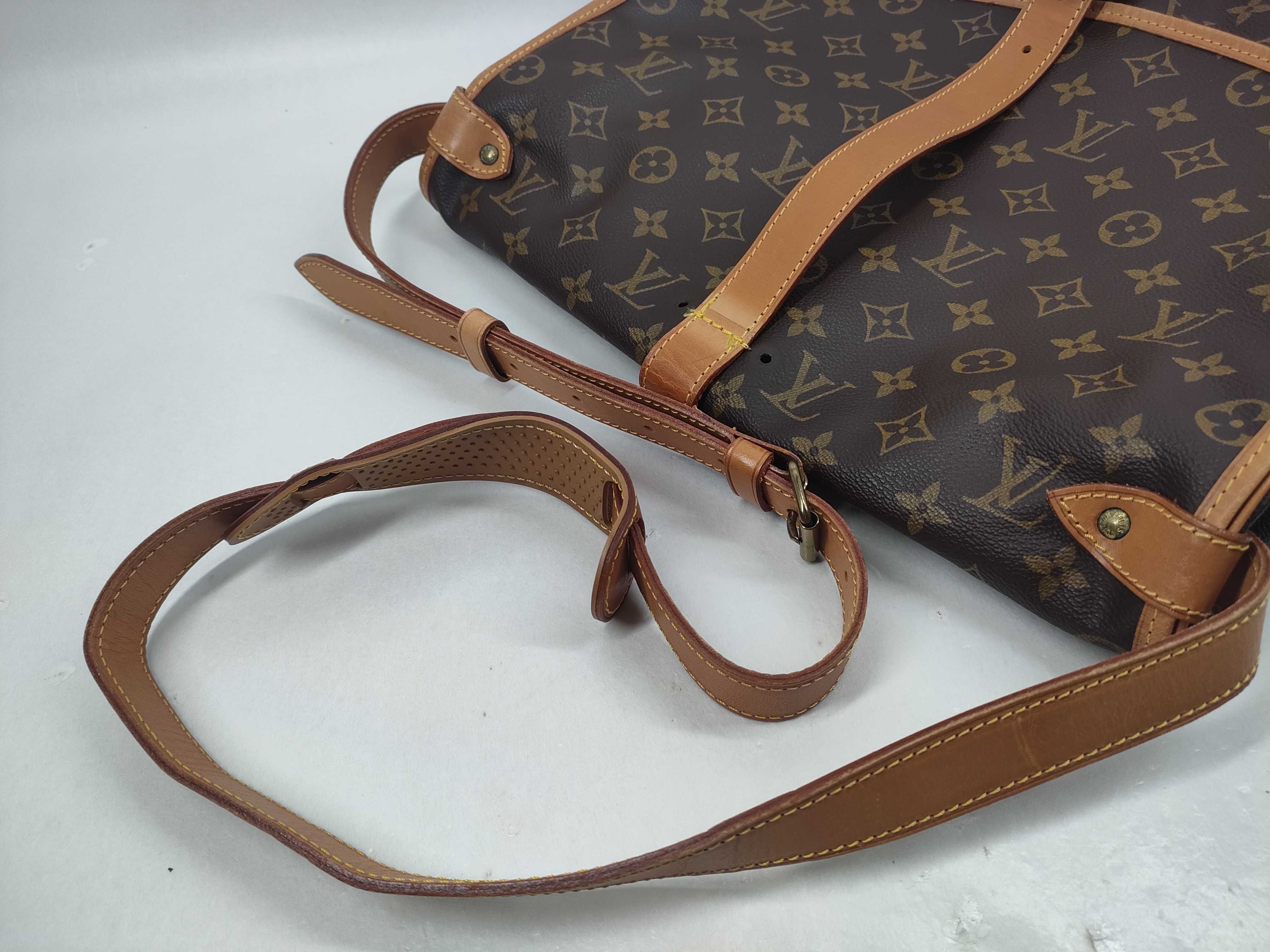LV Monogram Saumur AR0970 Shoulder Bag — view 6