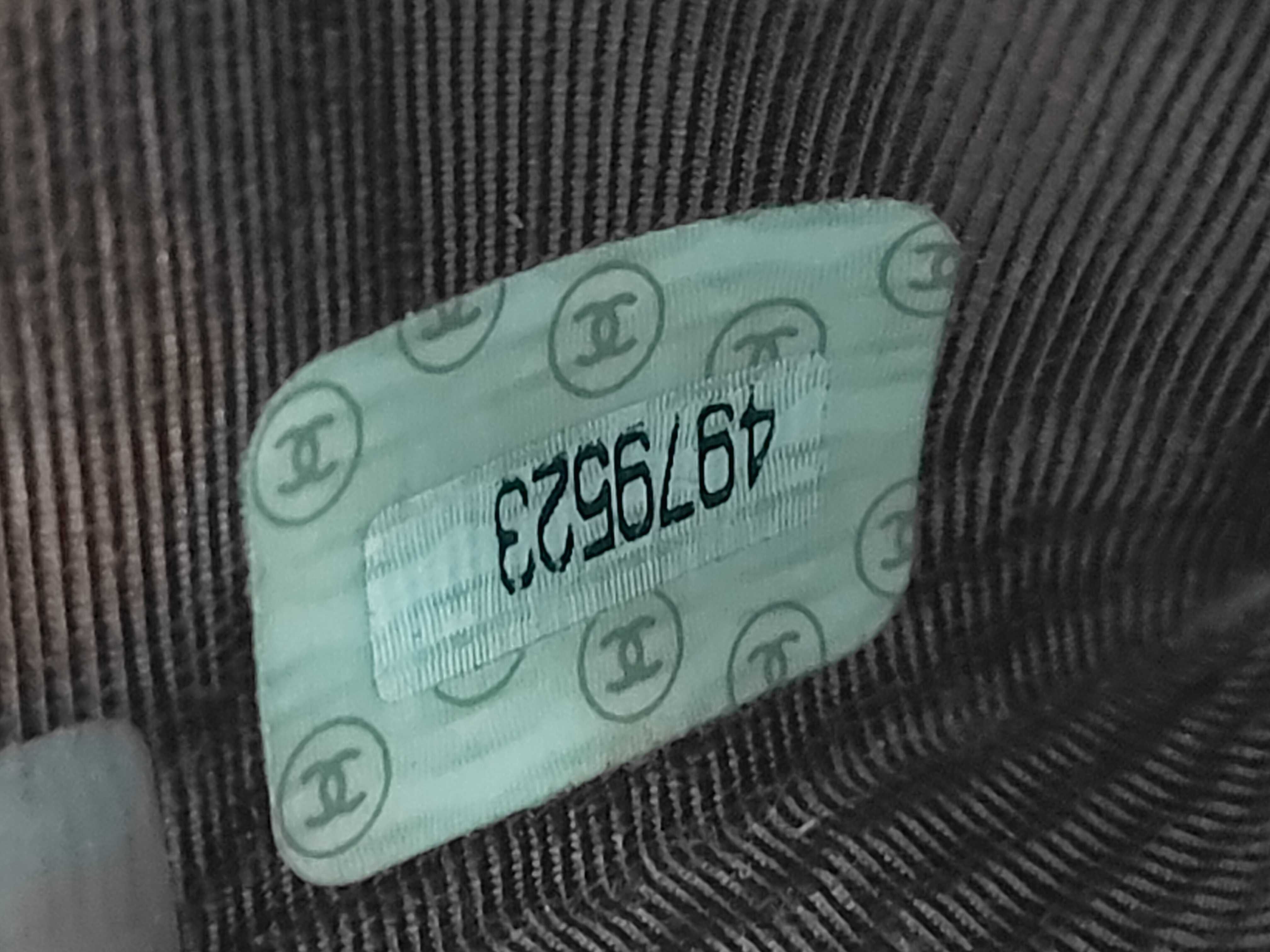 long wallet, with sticker, serial number in the 4th range. — view 7