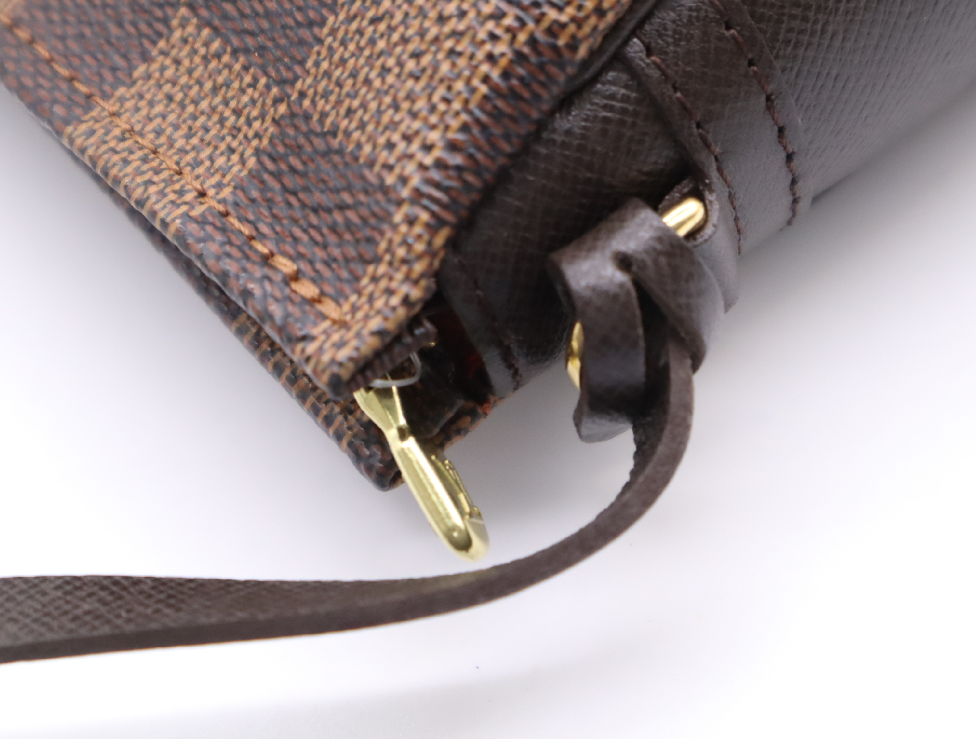 N51982 Damier Trouse Makeup Pouch — view 9