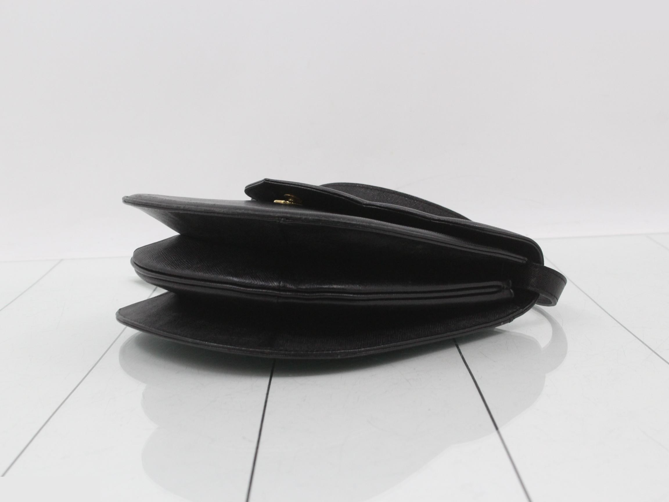 Yves Saint-Laurent (YSL) Shoulder Bag — view 6