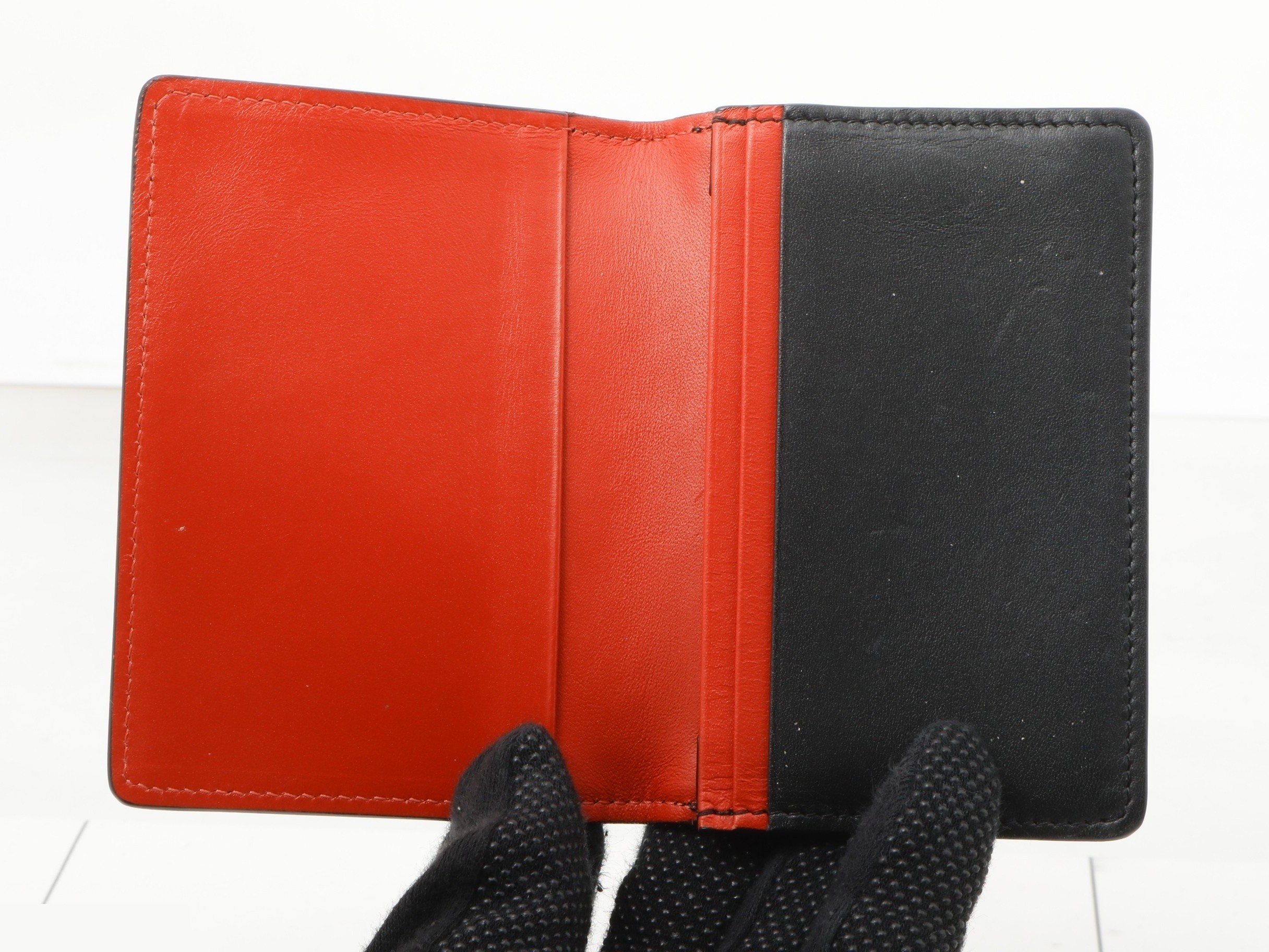 Other lines: Bags and Wallets — view 4