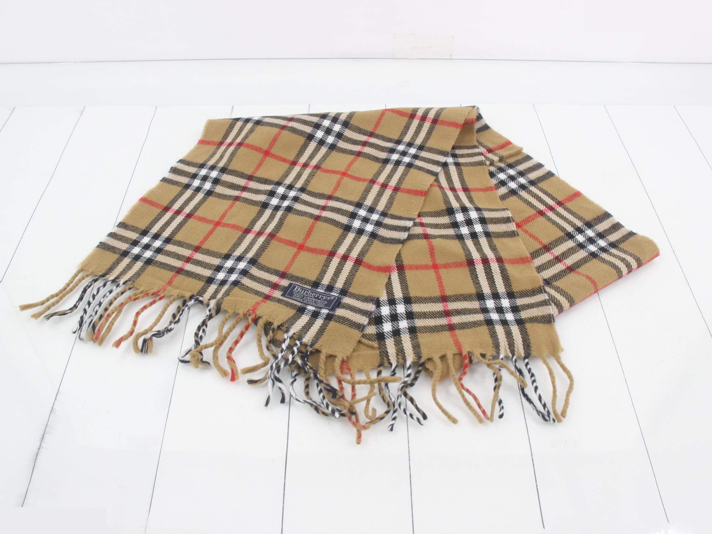 Other lines: Small items, accessories, and scarves — view 2