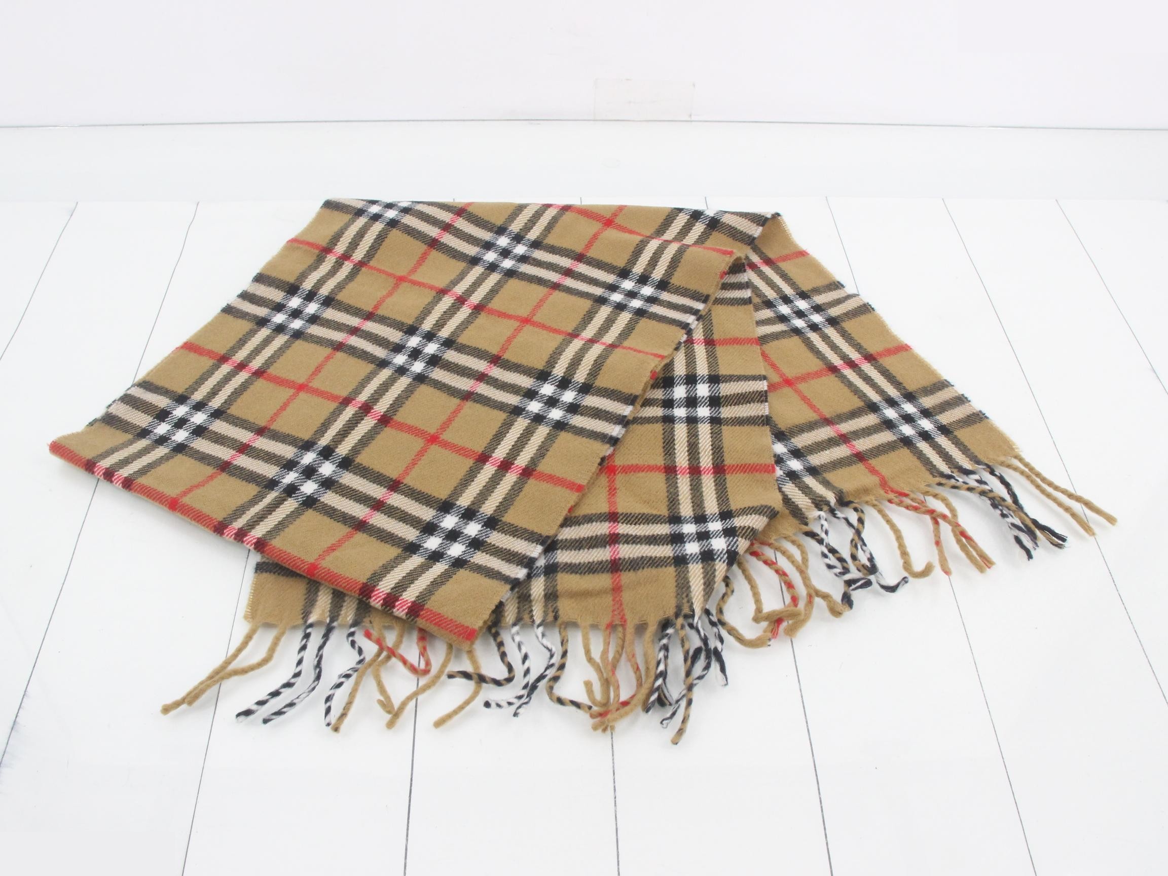 Other lines: Small items, accessories, and scarves — view 3