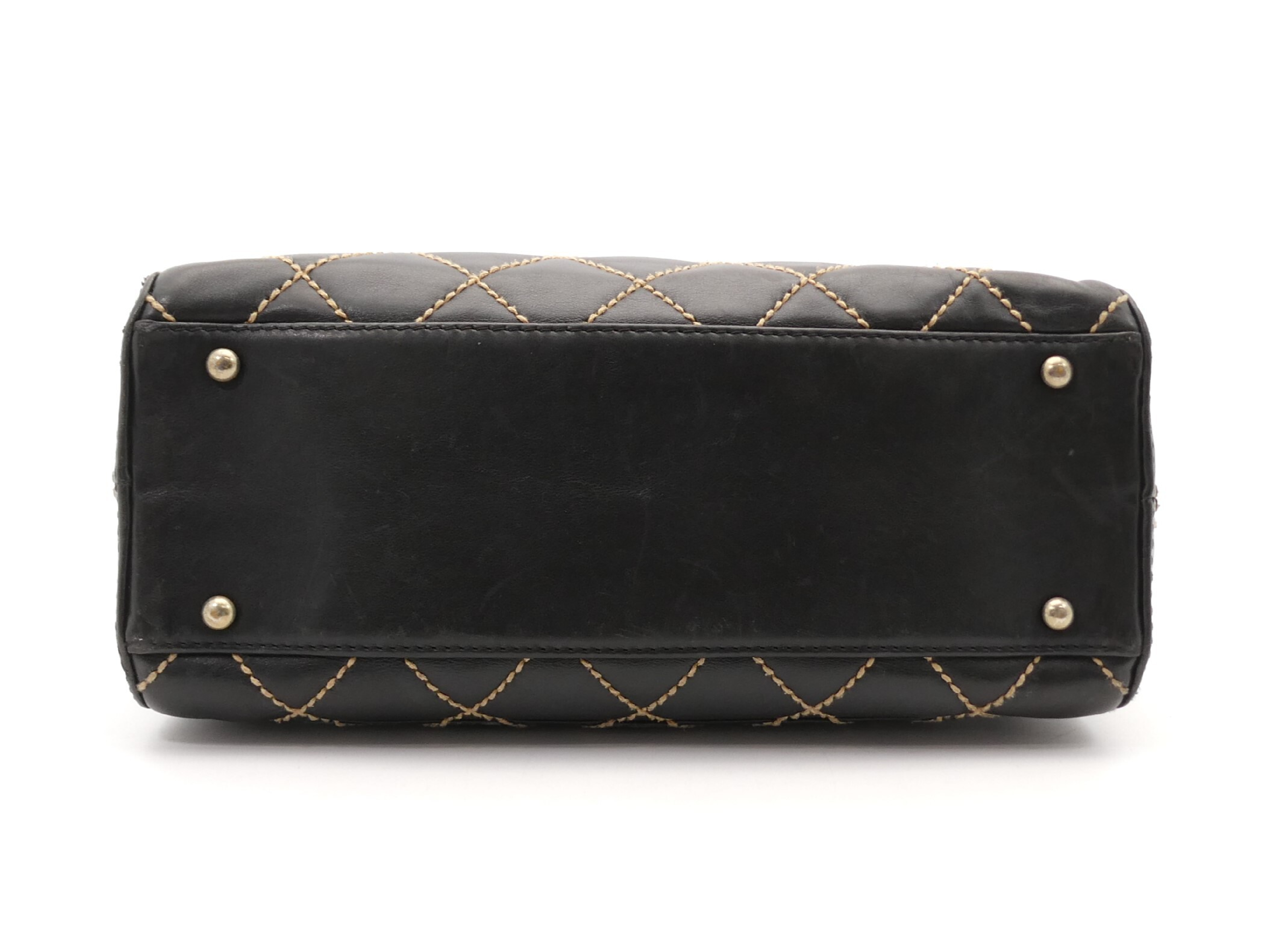 Wild Stitch Matelassé Coco Mark Shoulder Bag — view 5